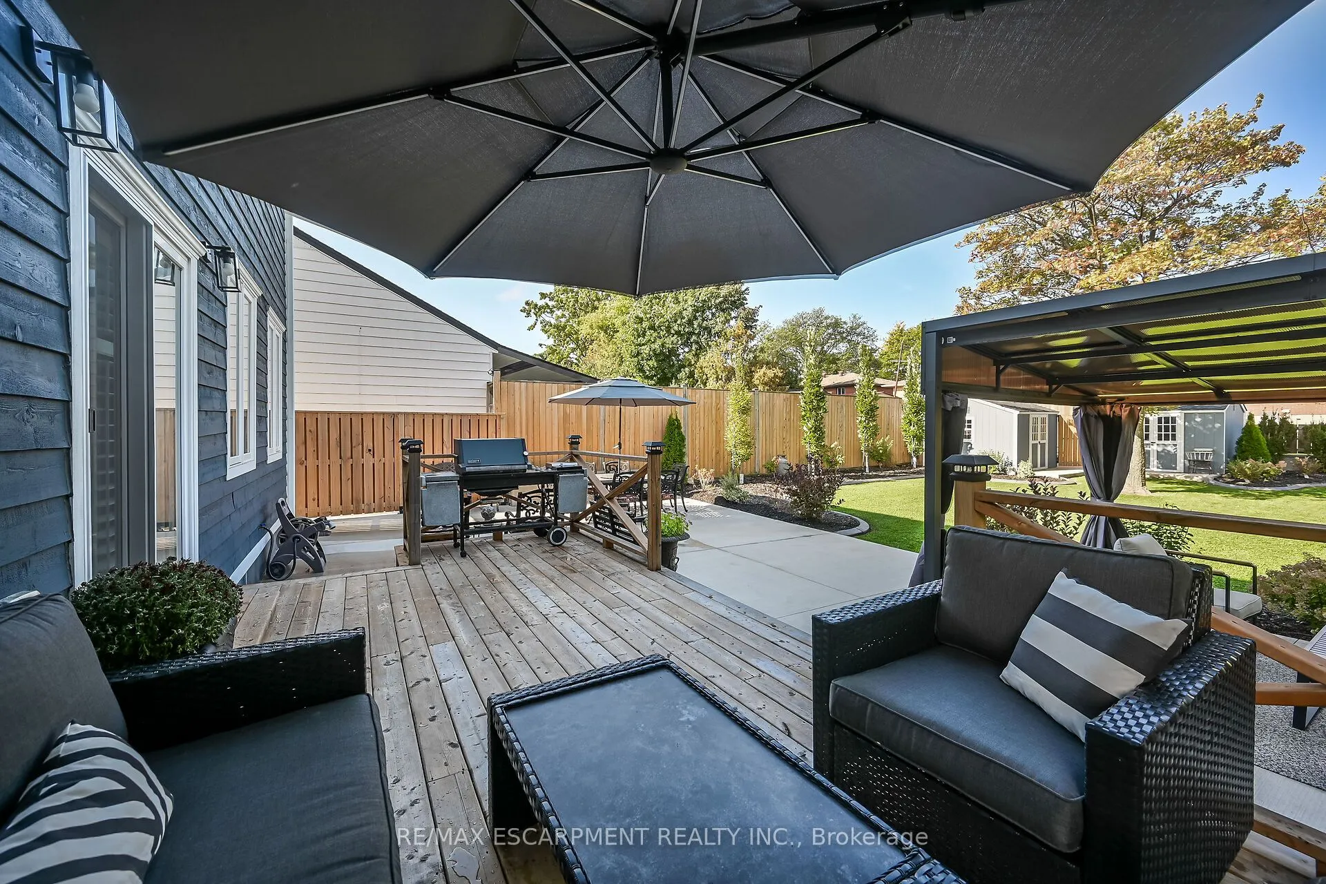 162 RIDGE Street