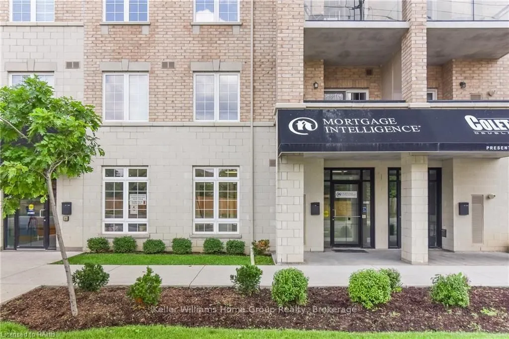 1083 Gordon Street, #108