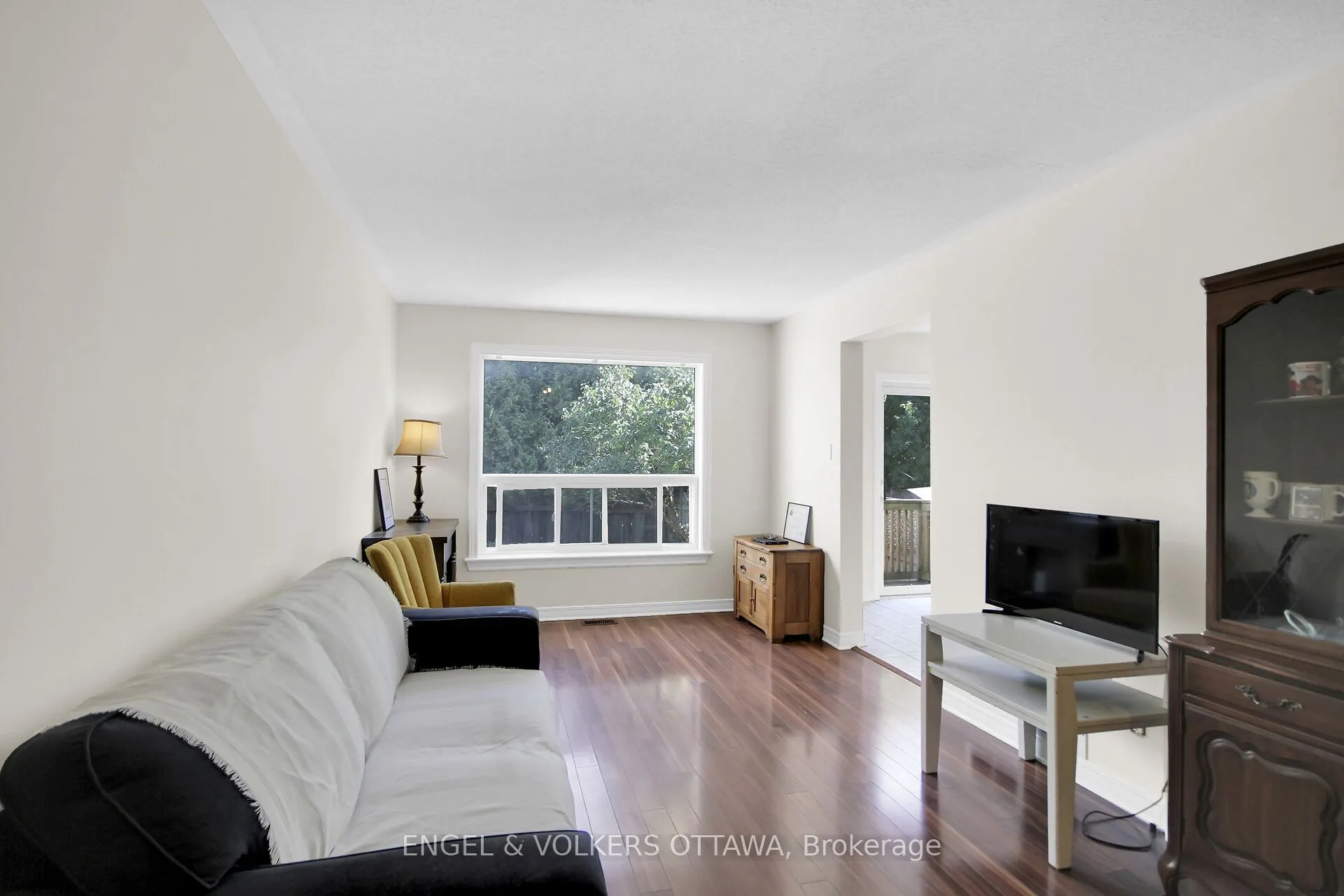 285 Stoneway Drive