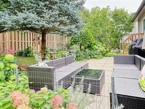 59 PENNYBROOK Crescent, #21