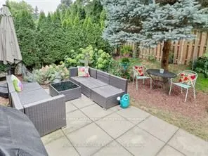 59 PENNYBROOK Crescent, #21