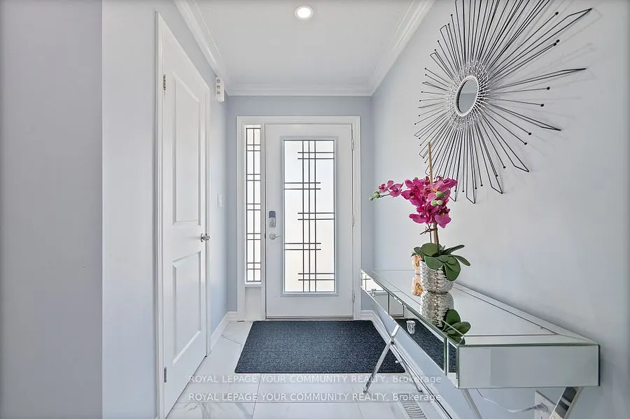 19 Bethune Avenue