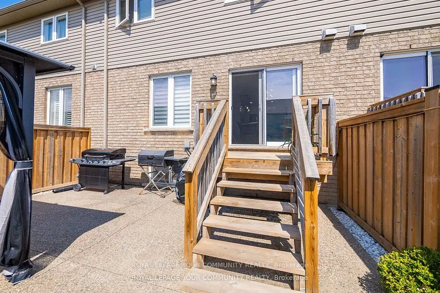 19 Bethune Avenue