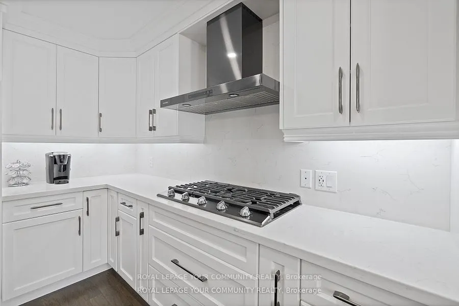 19 Bethune Avenue