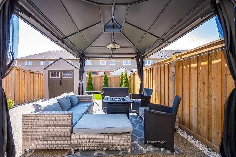 19 Bethune Avenue