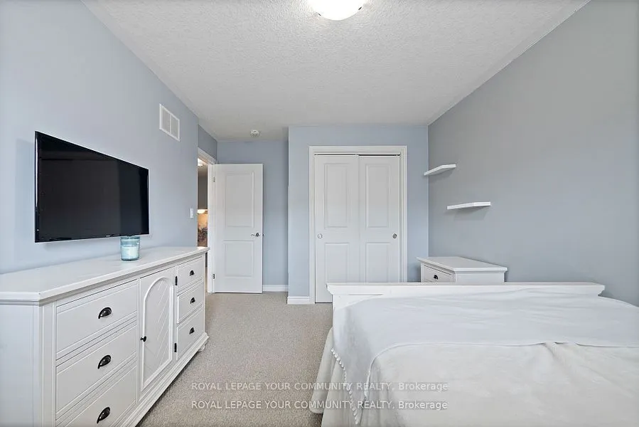 19 Bethune Avenue