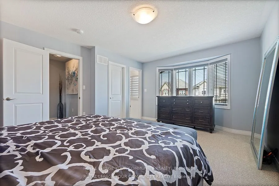 19 Bethune Avenue