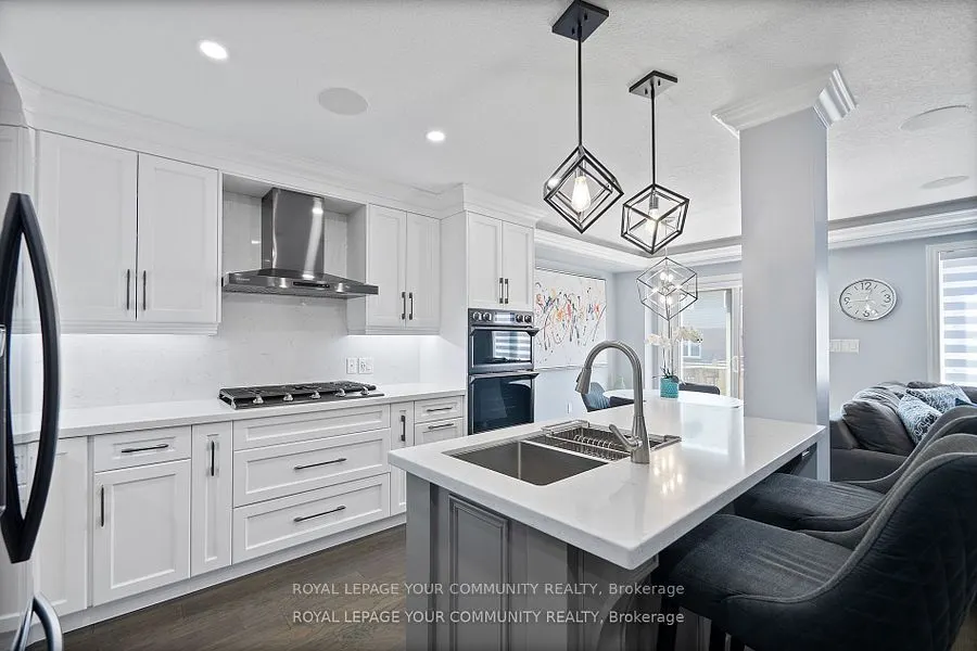19 Bethune Avenue