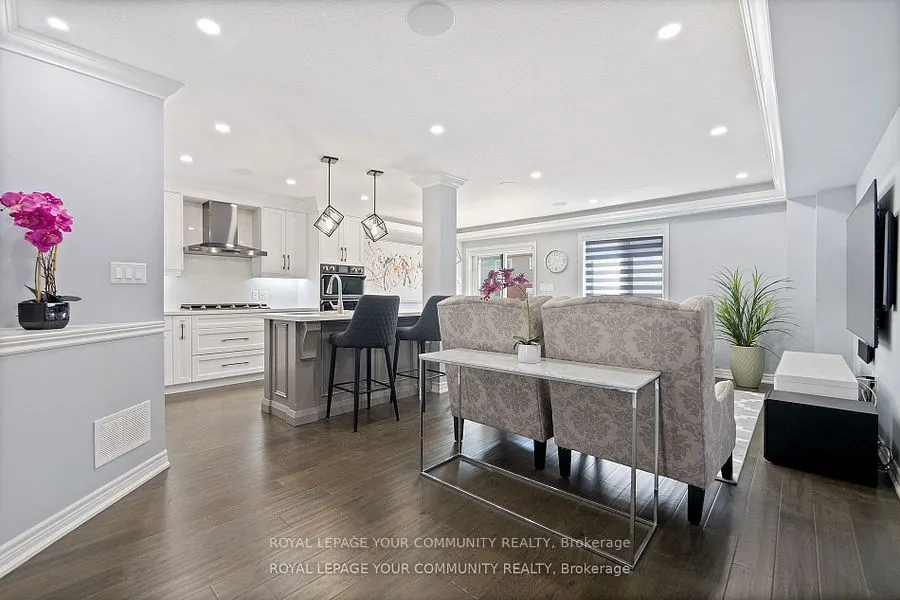 19 Bethune Avenue