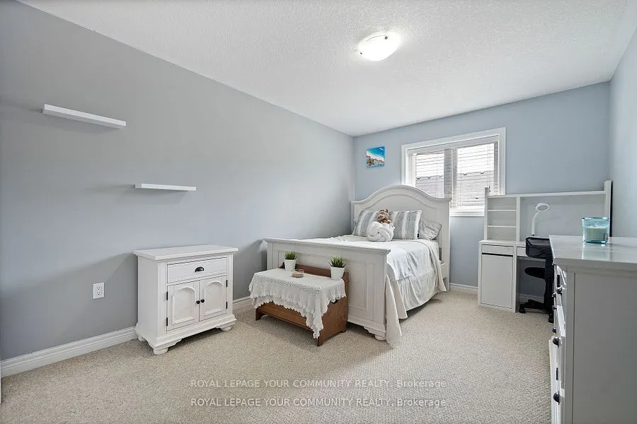 19 Bethune Avenue