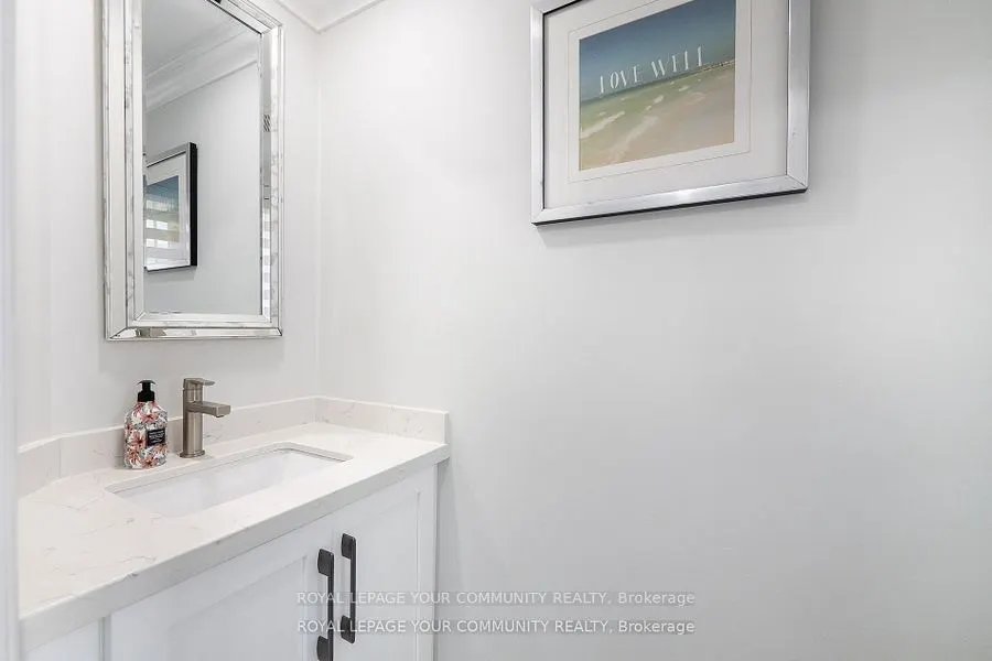 19 Bethune Avenue