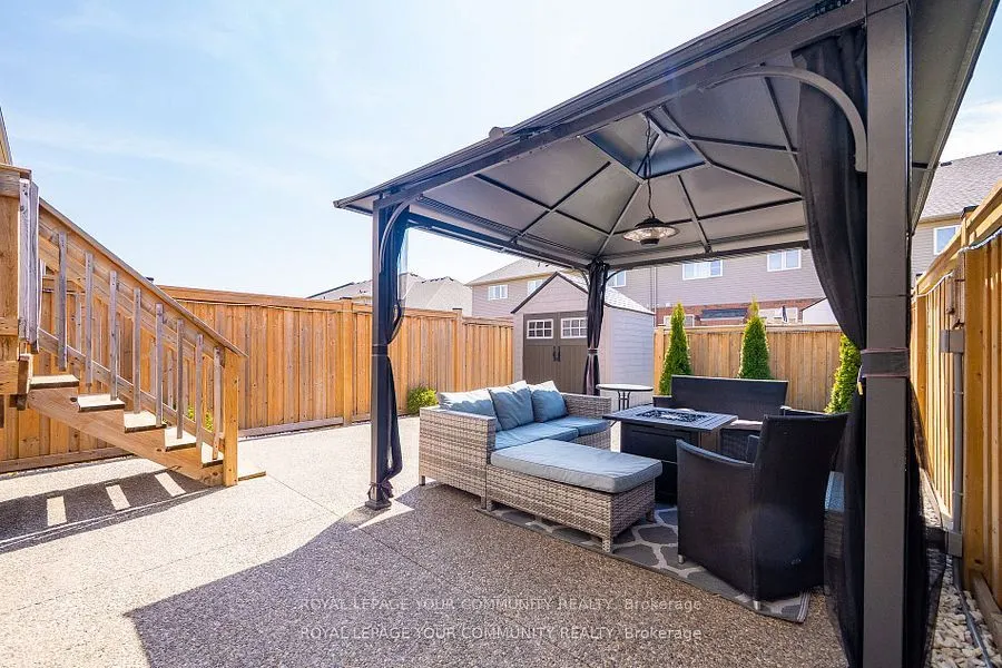 19 Bethune Avenue