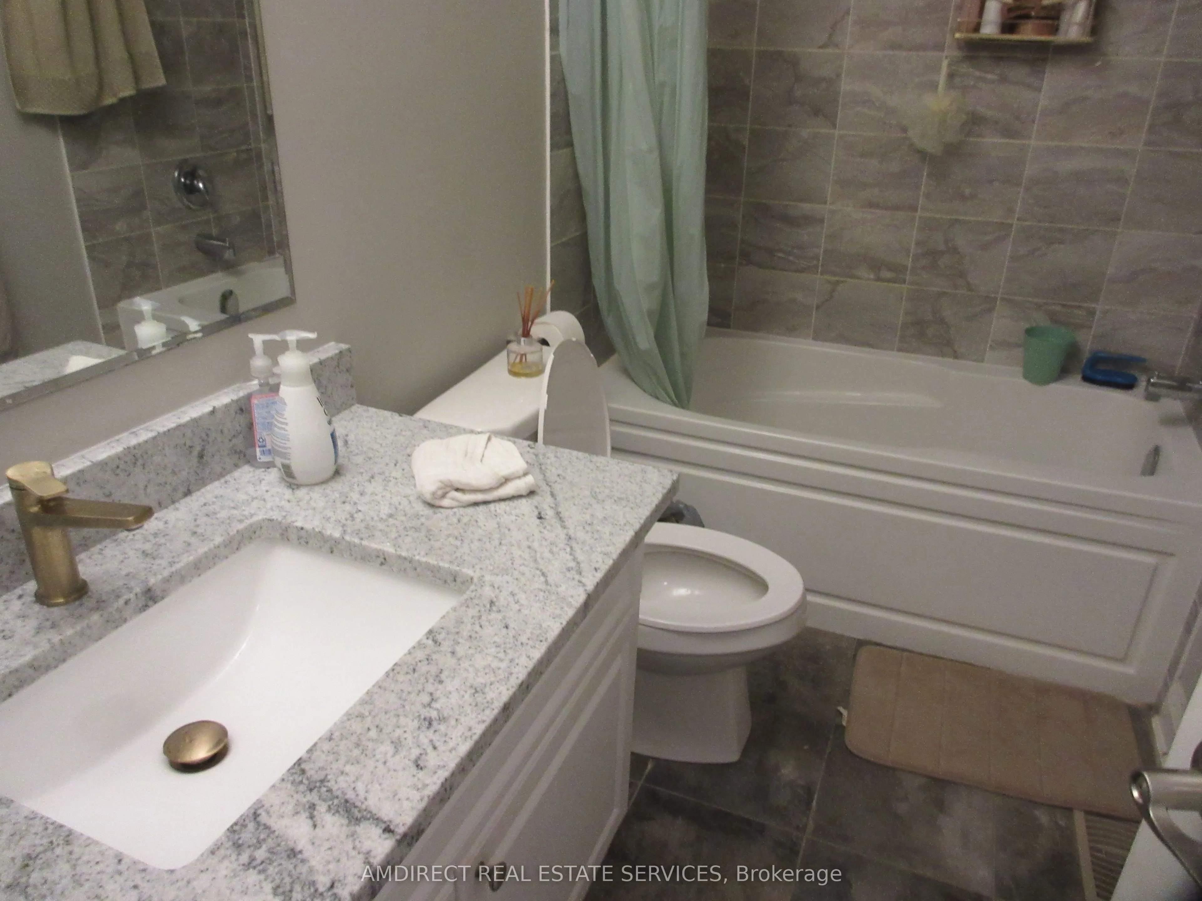 165 Seabrook Drive, #Upper Level