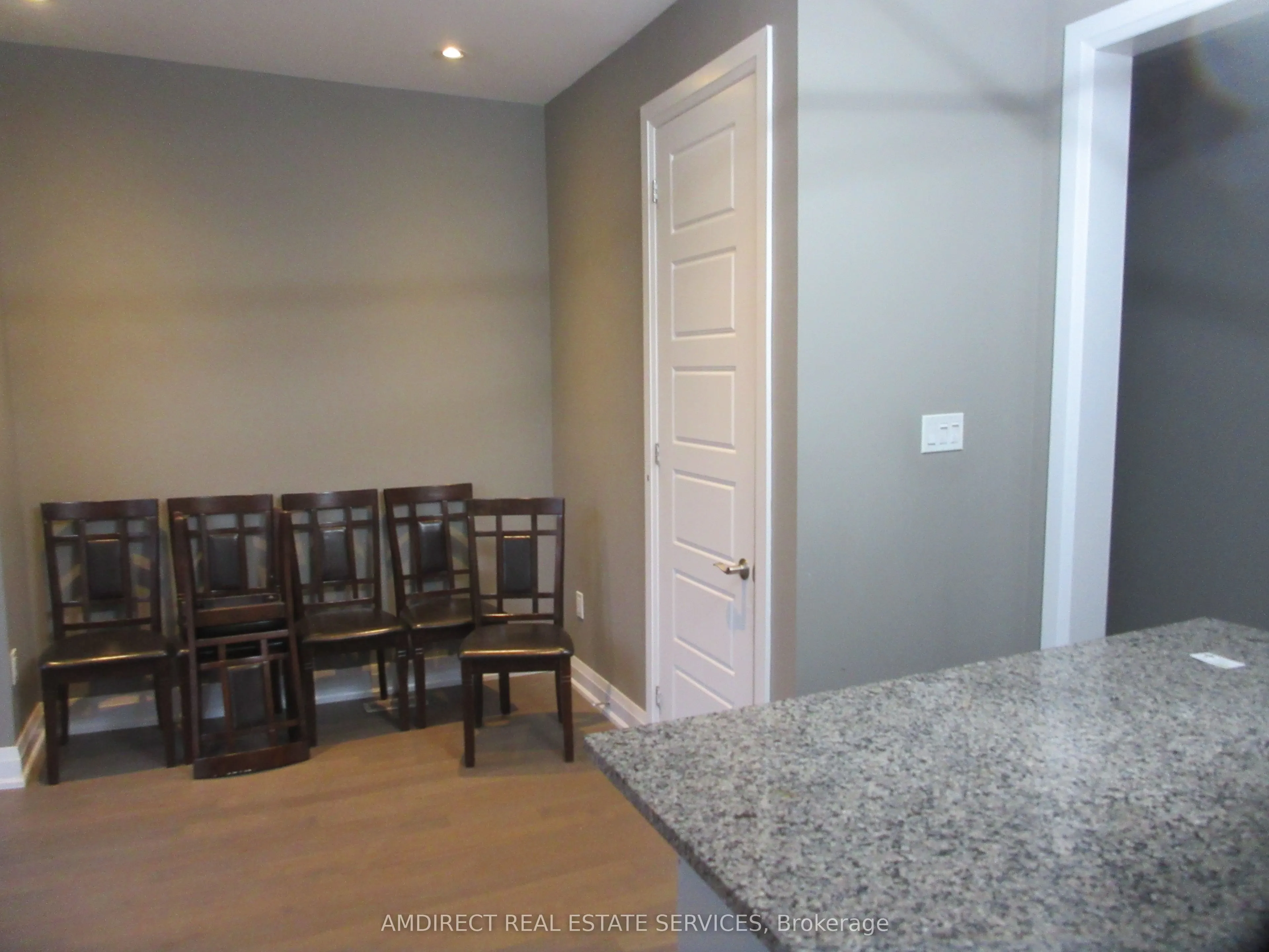 165 Seabrook Drive, #Upper Level