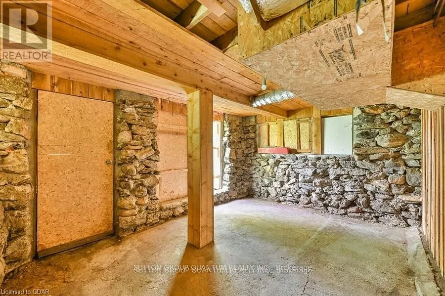 2724 River Road