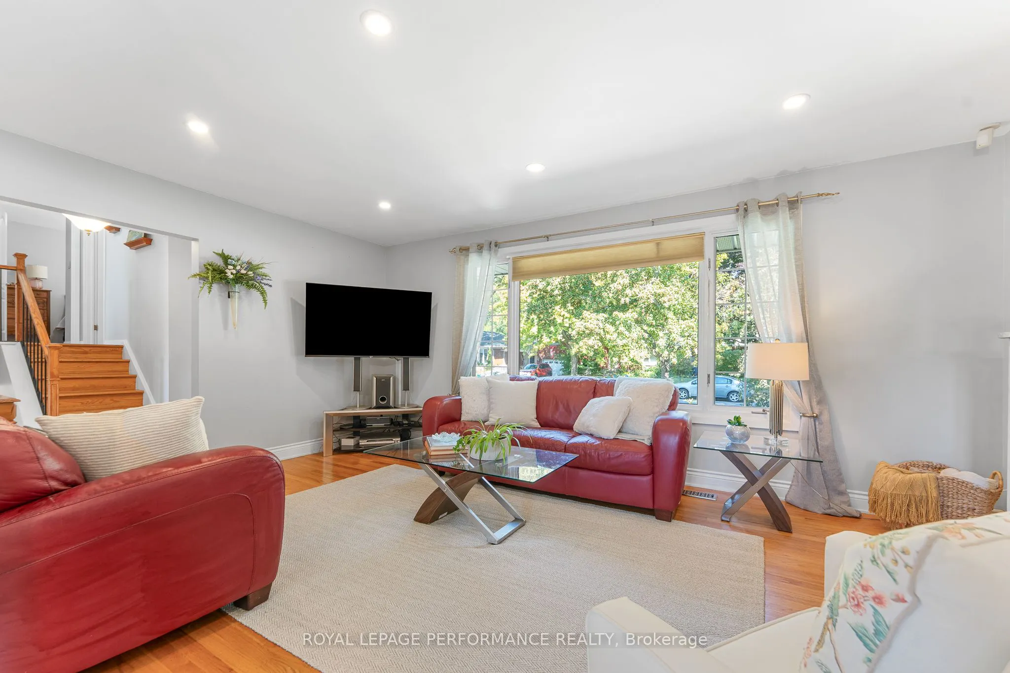 1044 Cromwell Drive