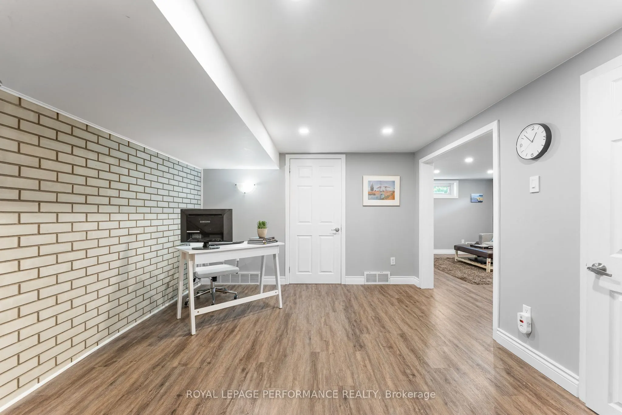 1044 Cromwell Drive