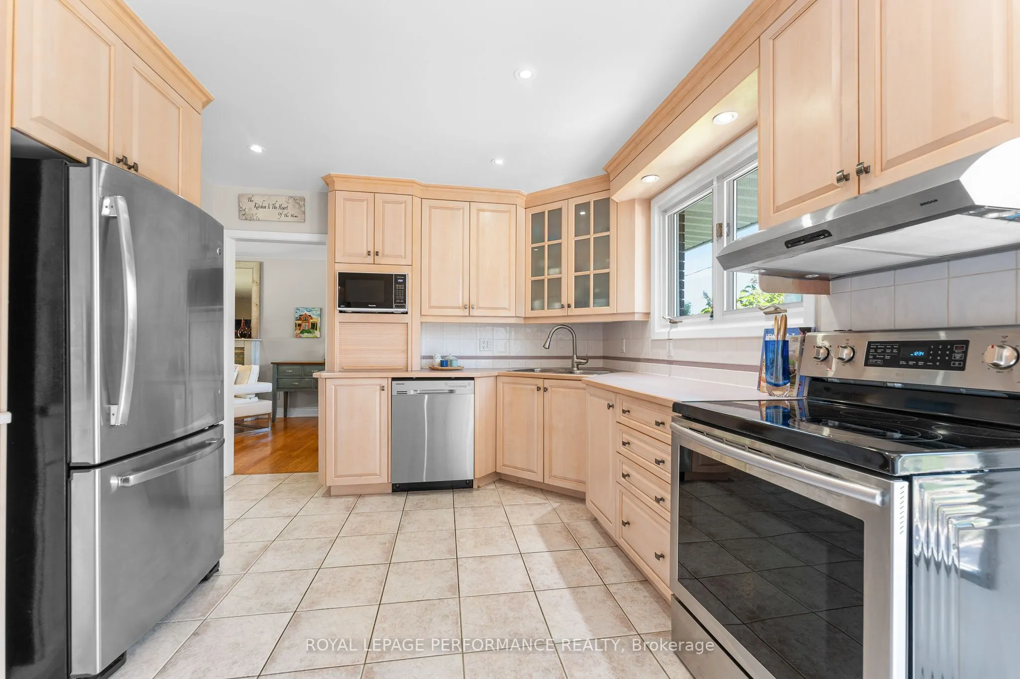1044 Cromwell Drive