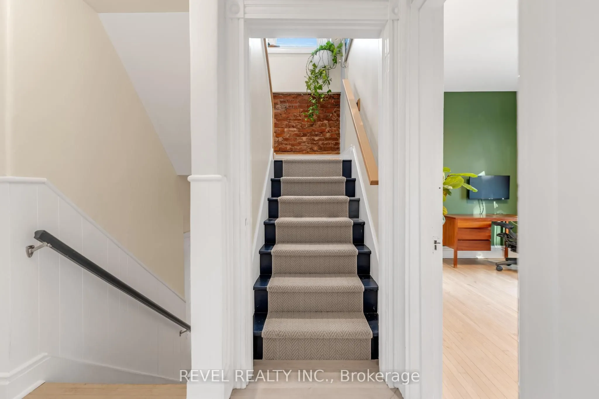 483 King William Street