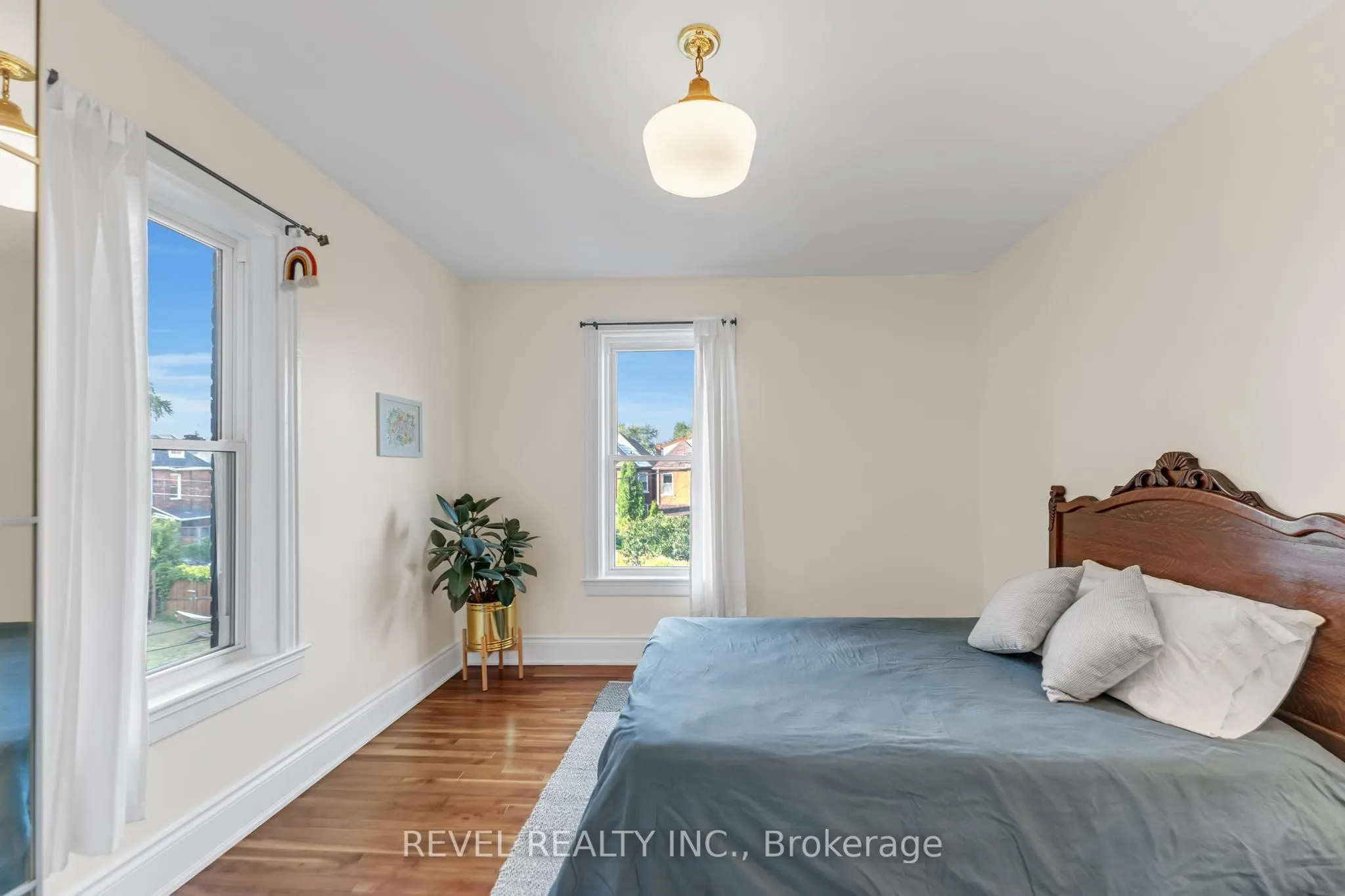 483 King William Street