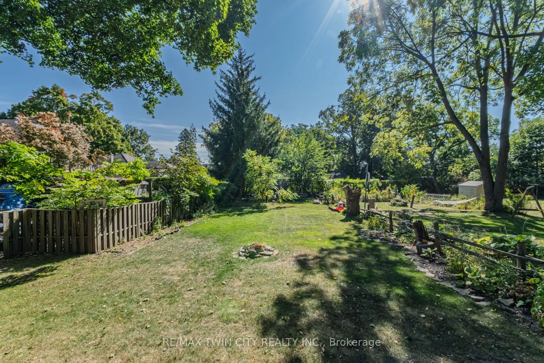 26 Alexander Avenue