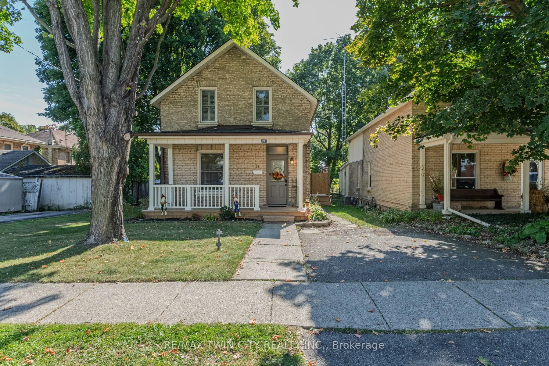 26 Alexander Avenue