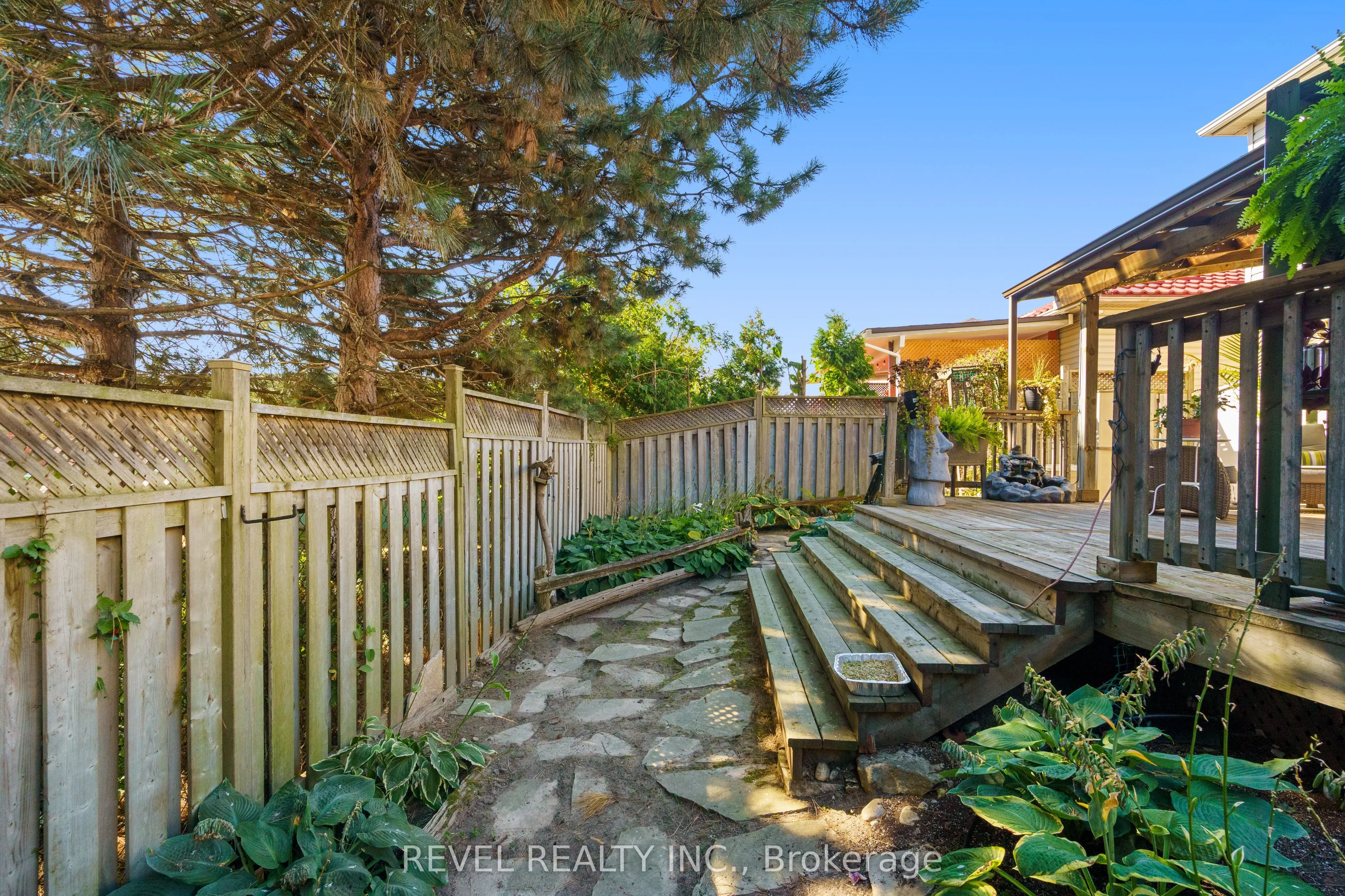 55 Amore Boulevard