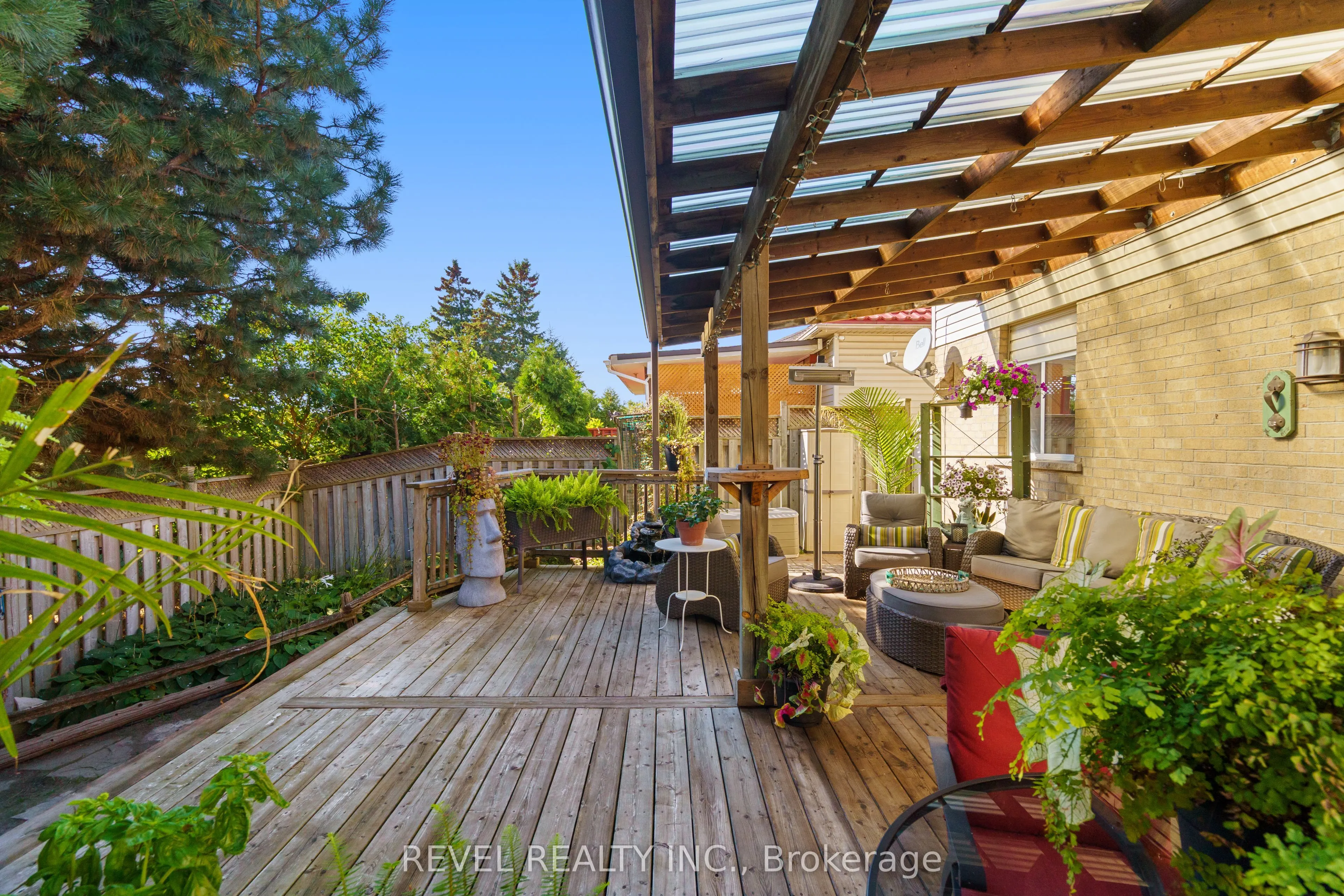 55 Amore Boulevard