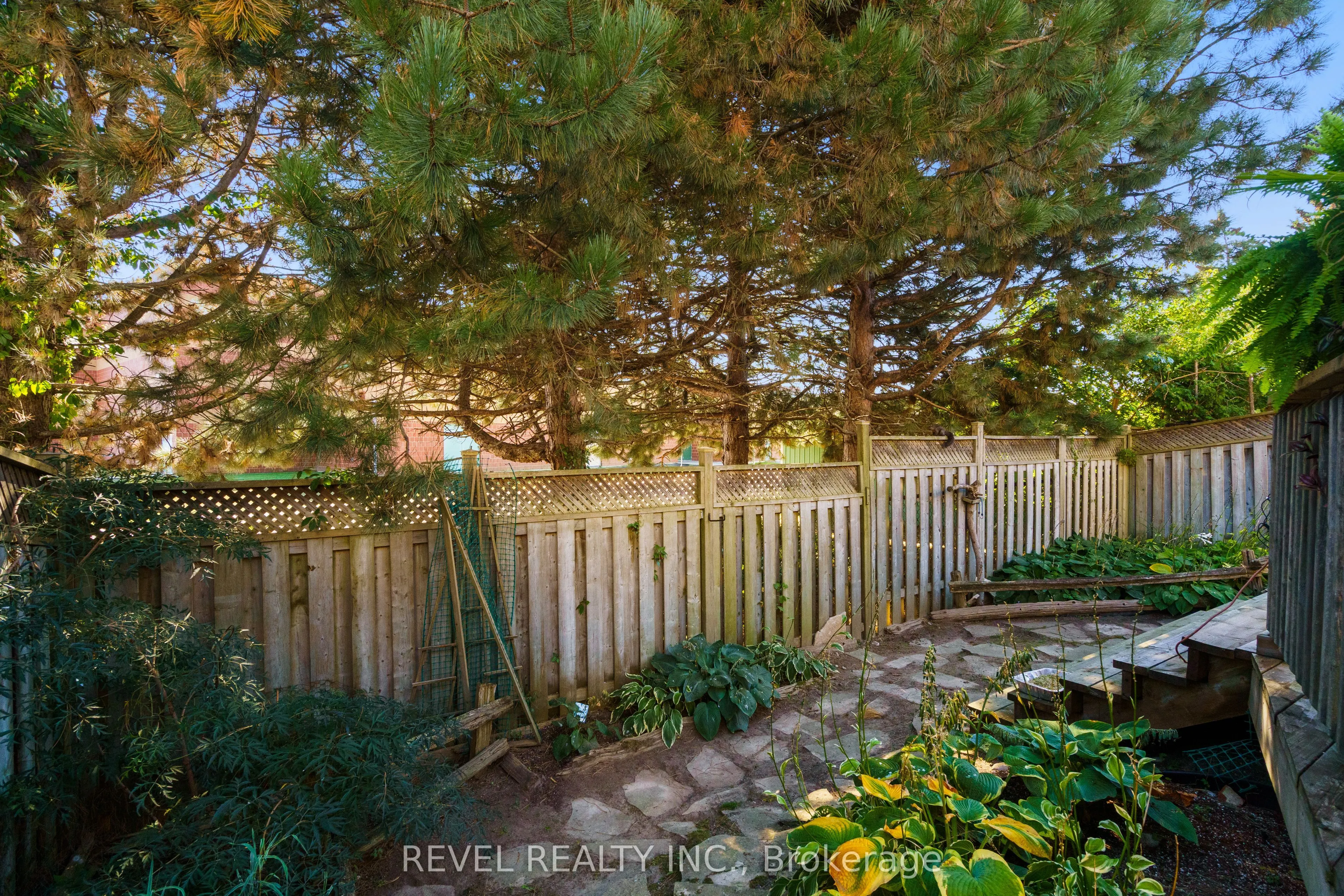 55 Amore Boulevard