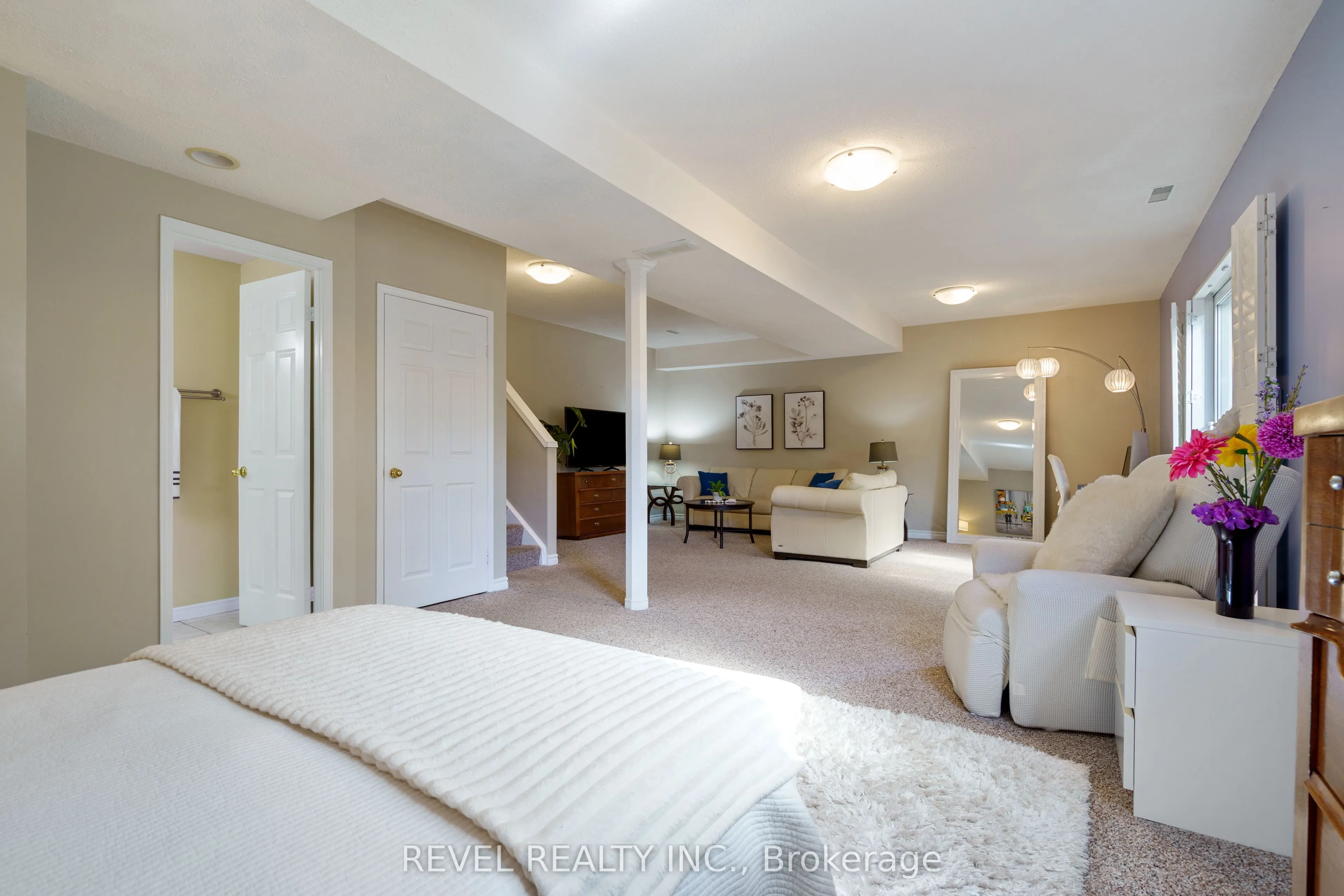 55 Amore Boulevard