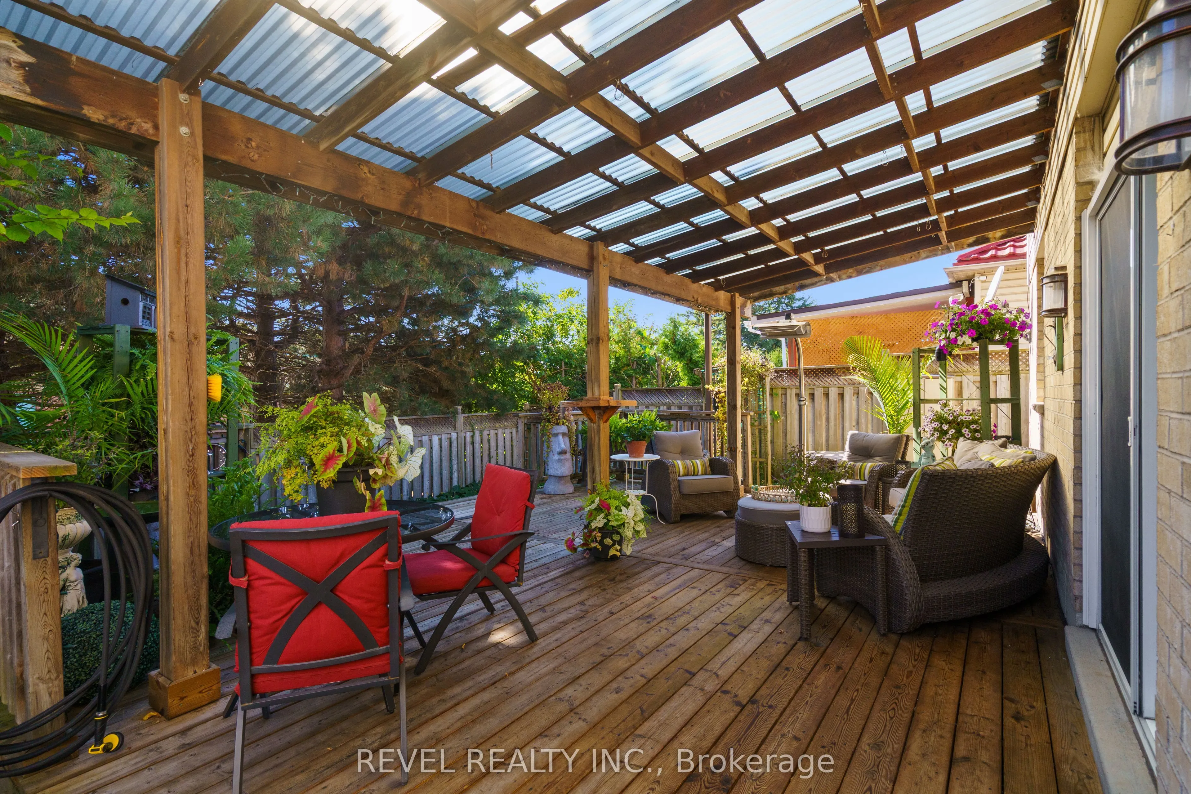 55 Amore Boulevard