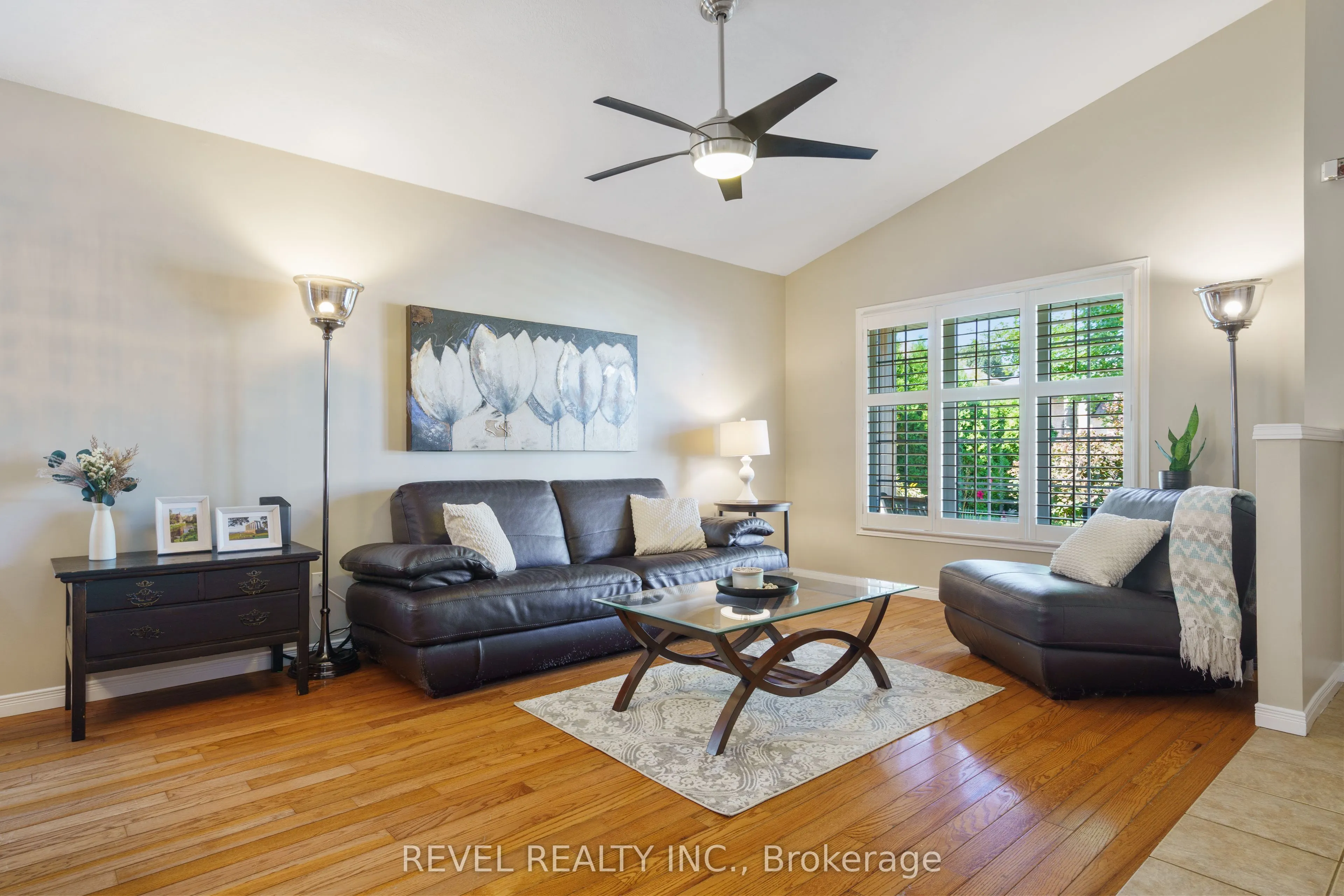 55 Amore Boulevard
