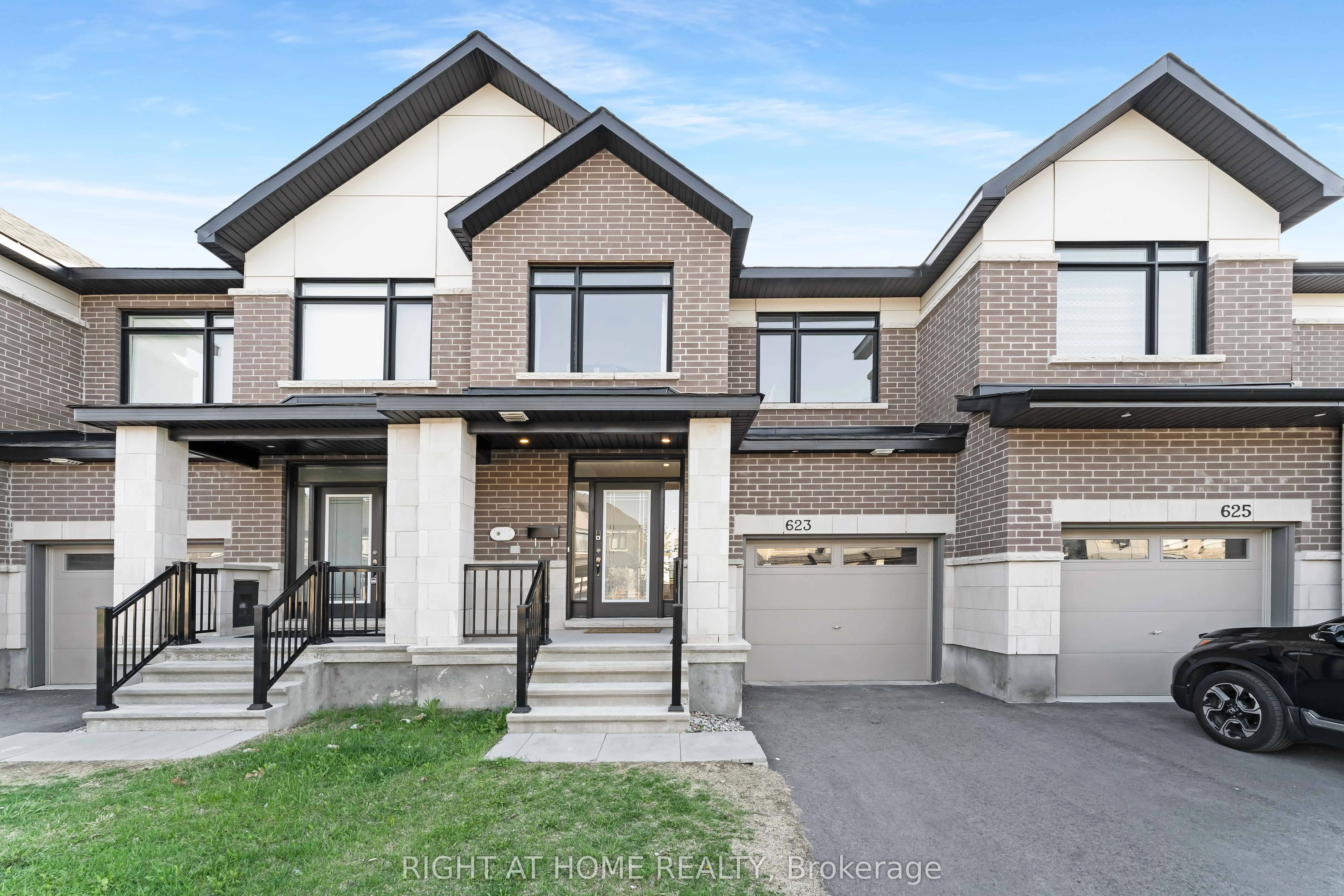 623 Rathburn Lane