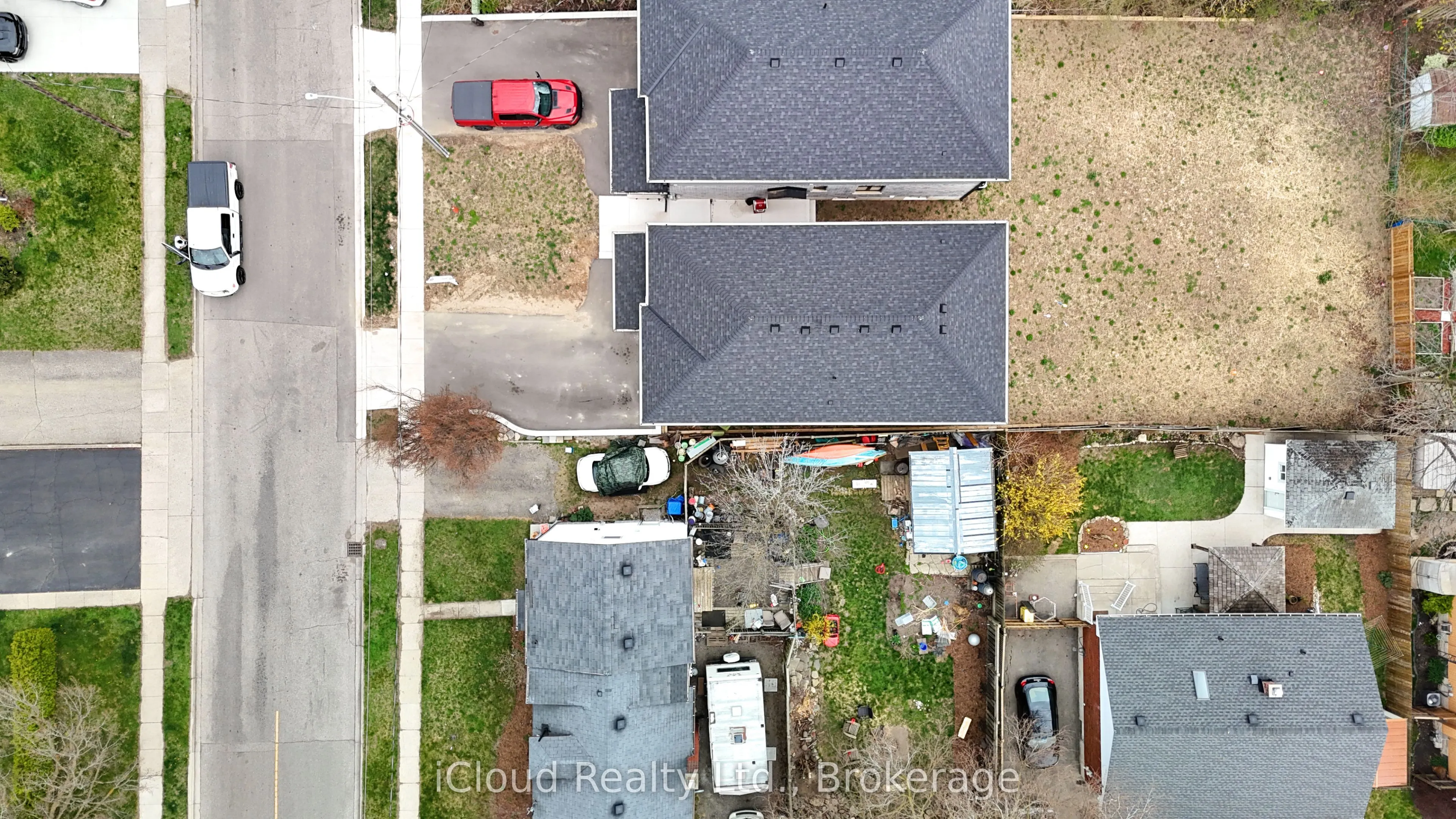 46 Lowell Street N