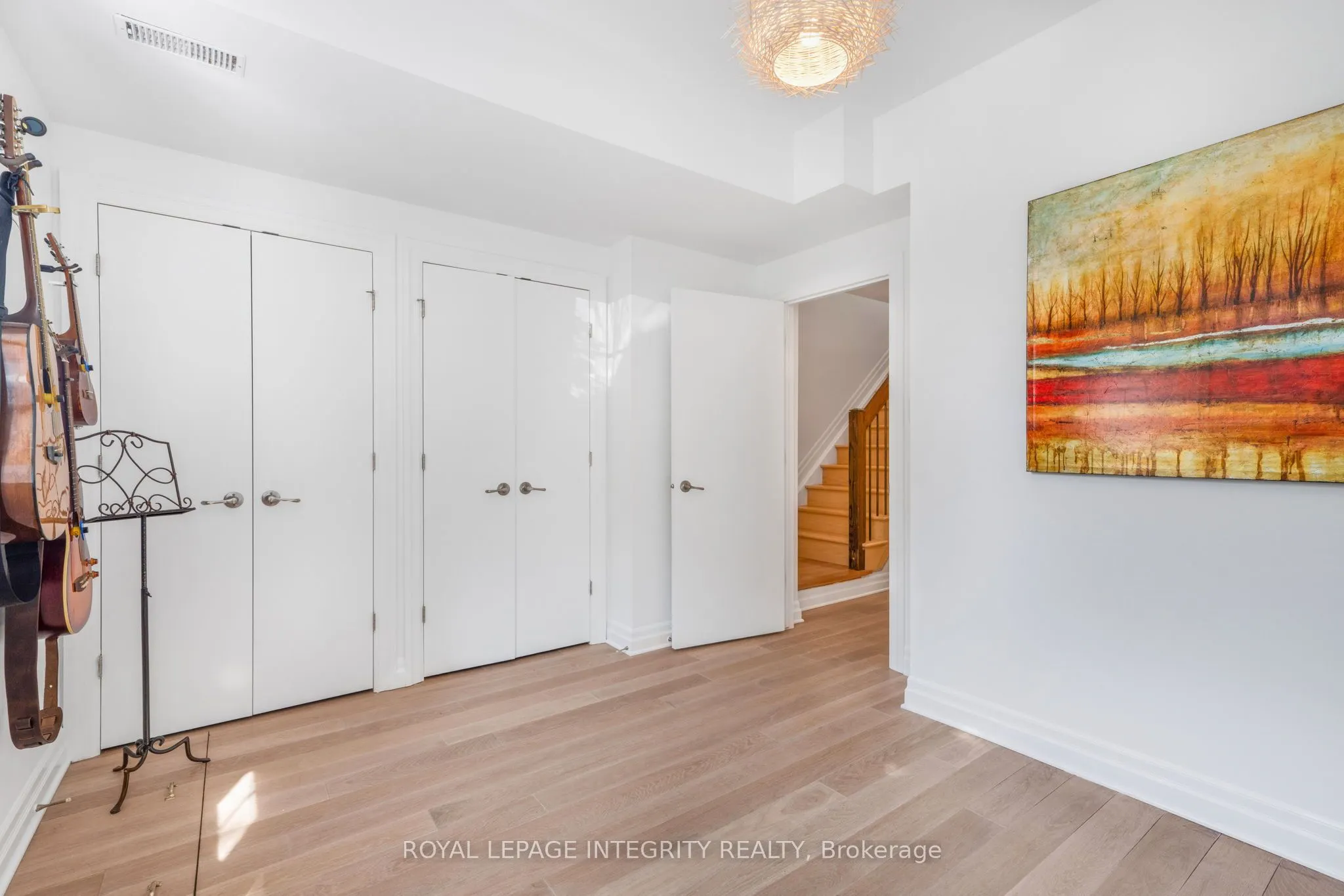 17 Melrose Avenue, #H