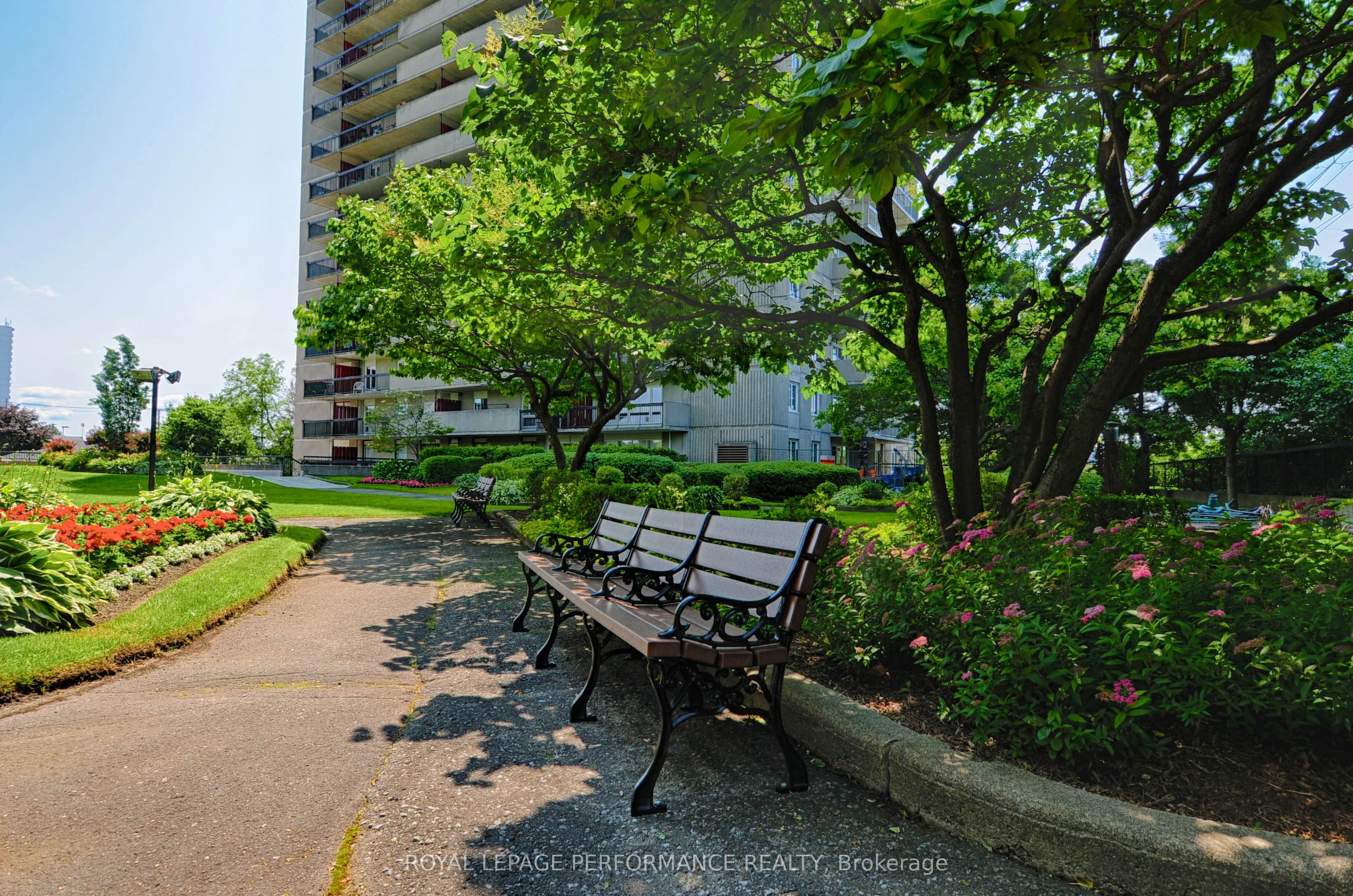 158 B McArthur Avenue, #202