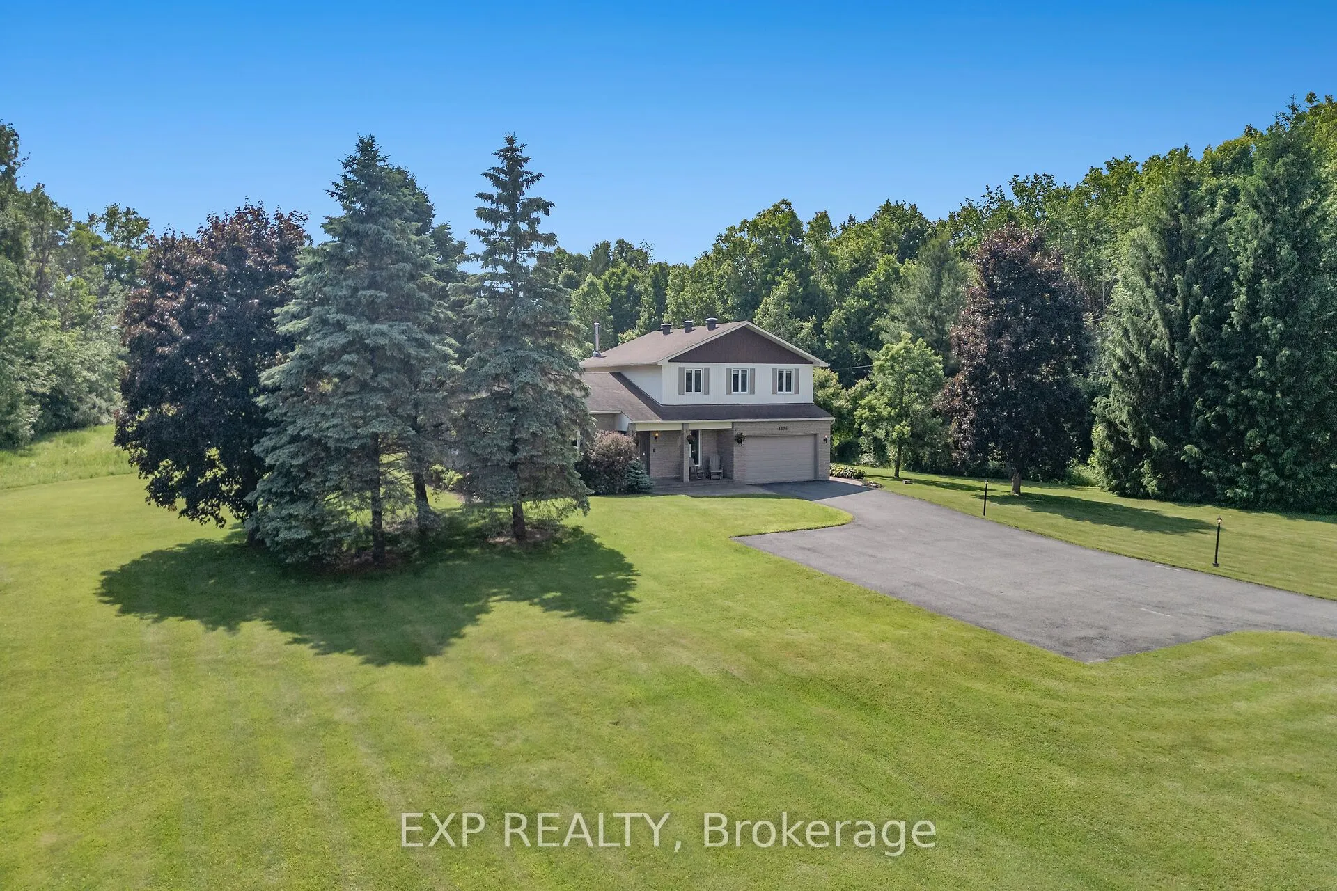 1376 MacDonald Road