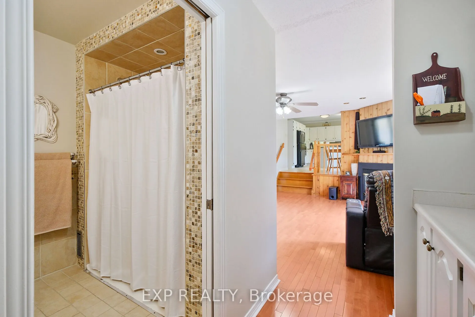 1376 MacDonald Road