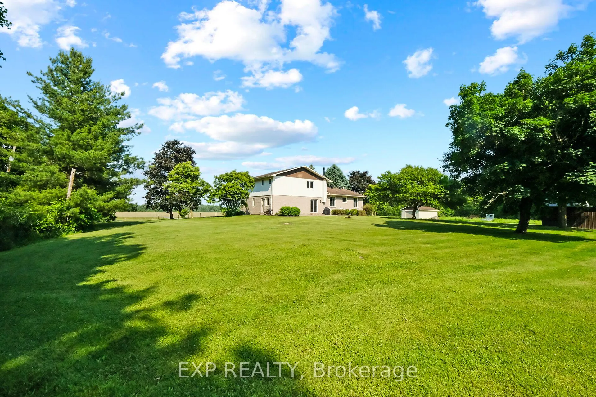 1376 MacDonald Road