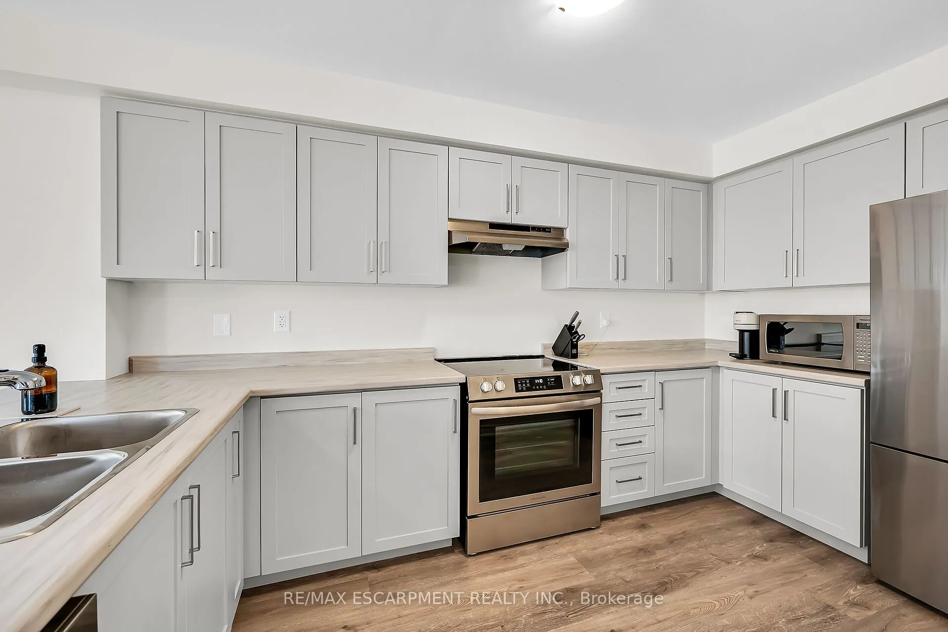 22 Dryden Lane