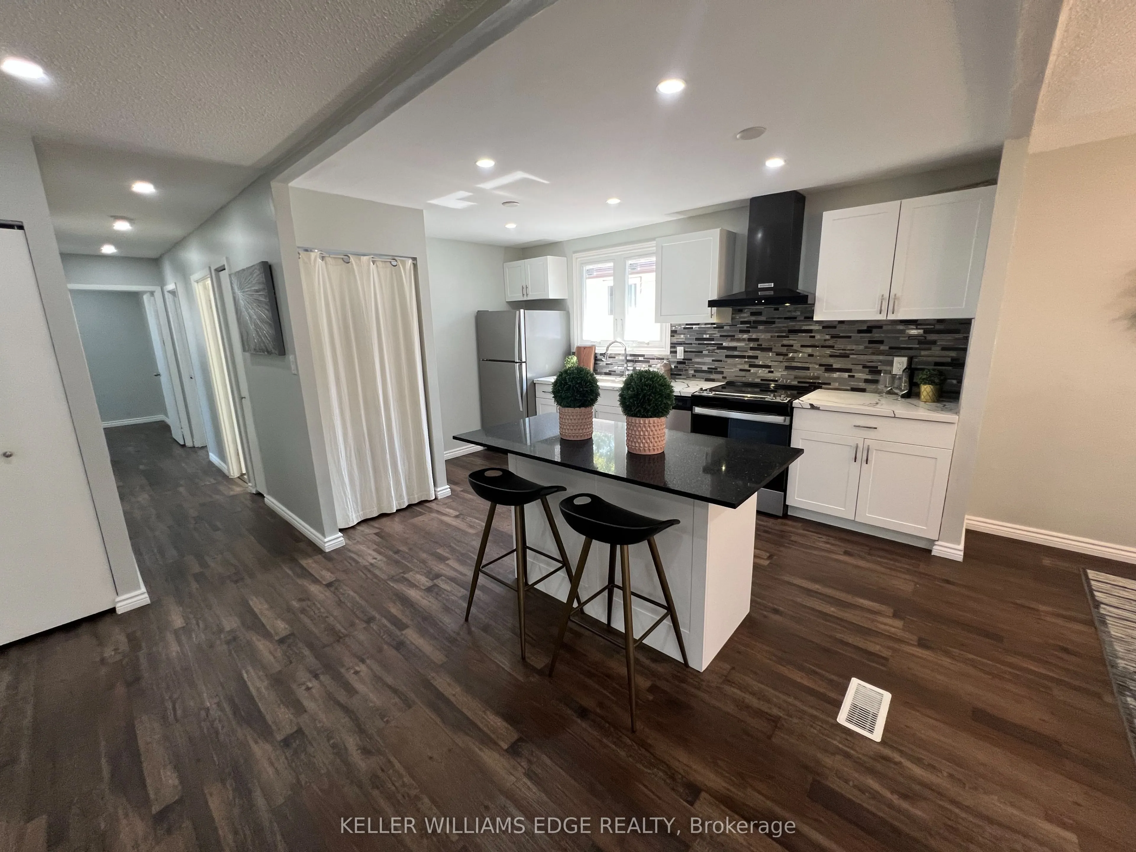 228 Lawnhurst Court
