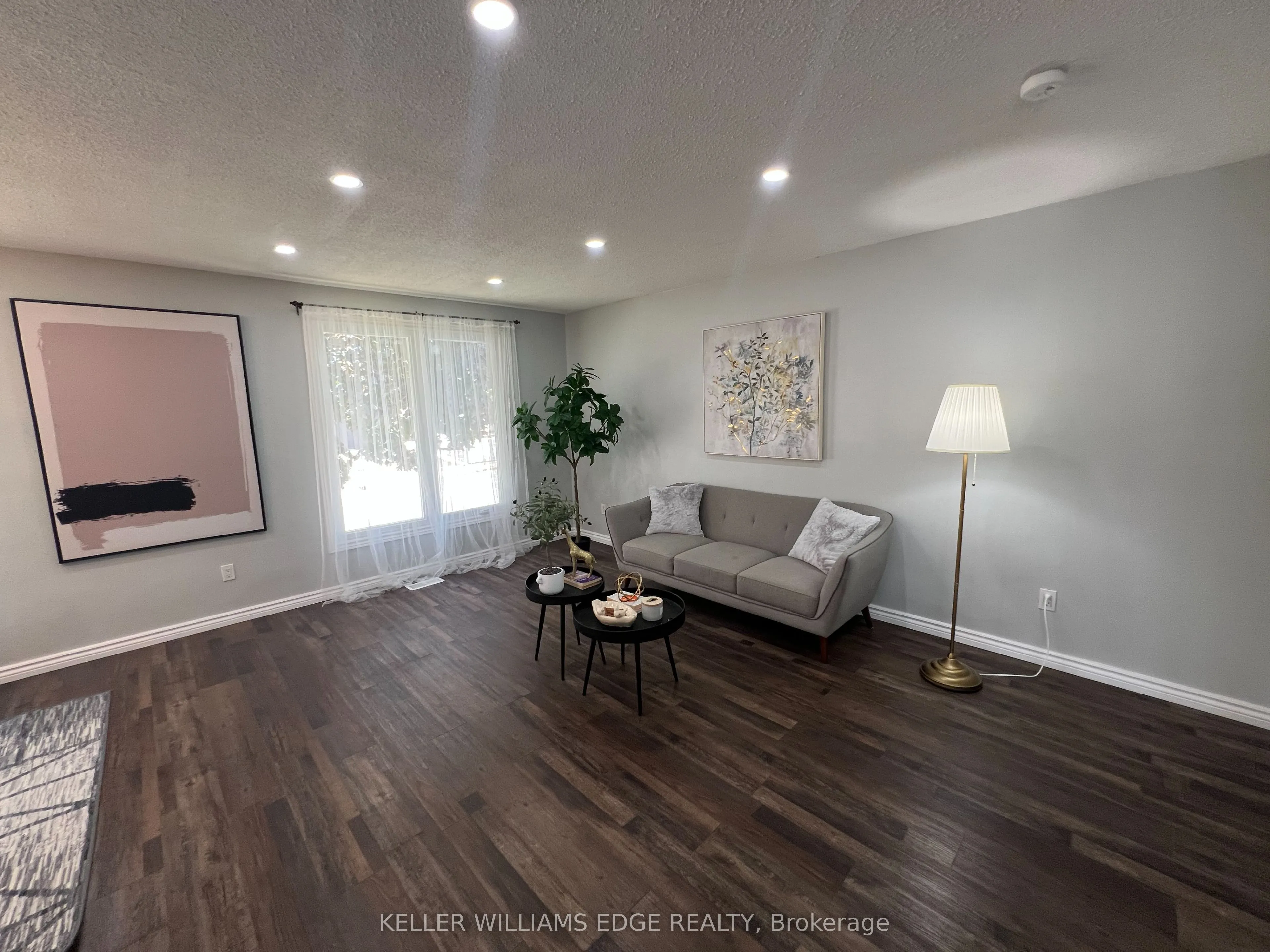 228 Lawnhurst Court