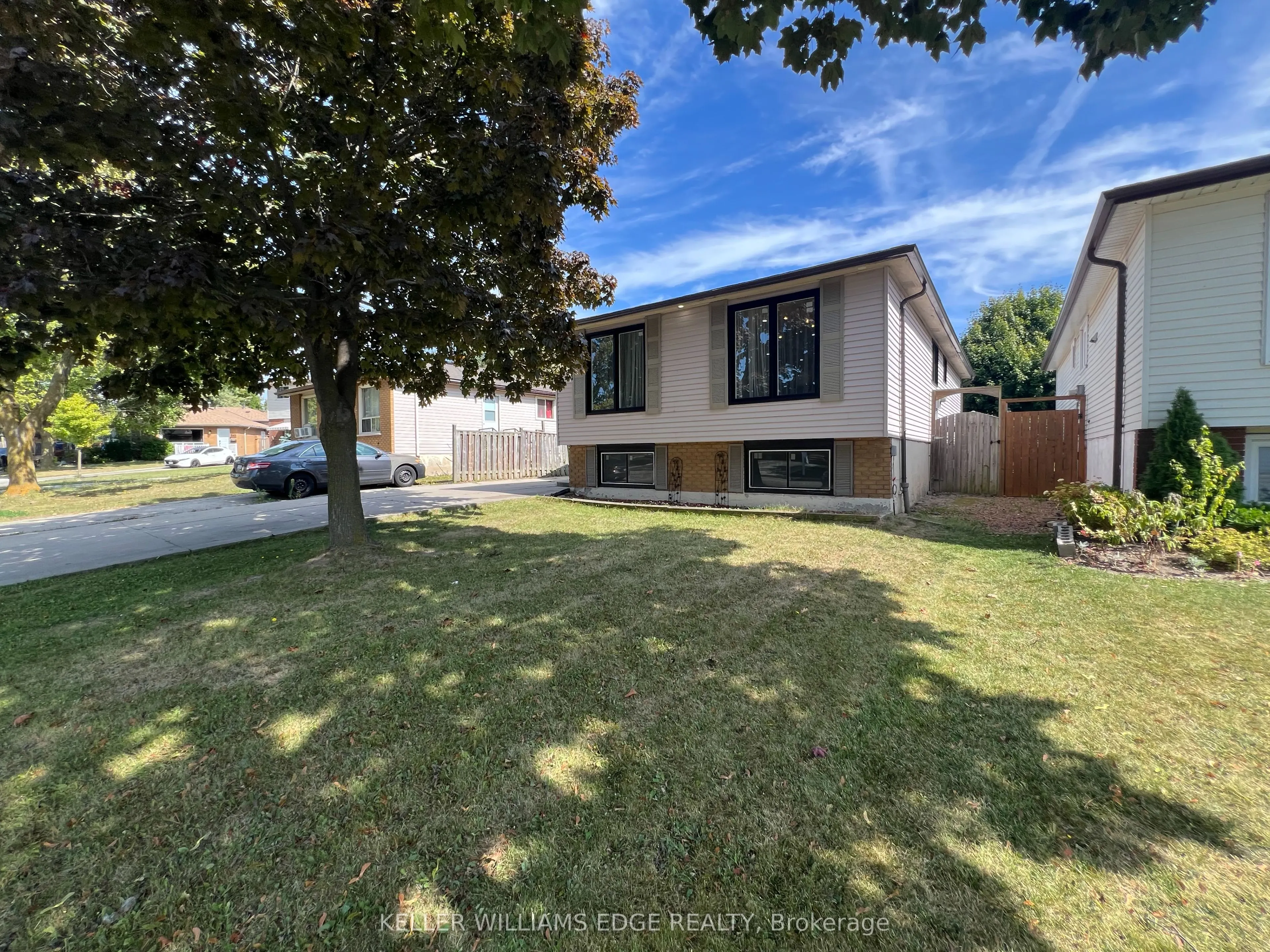 228 Lawnhurst Court
