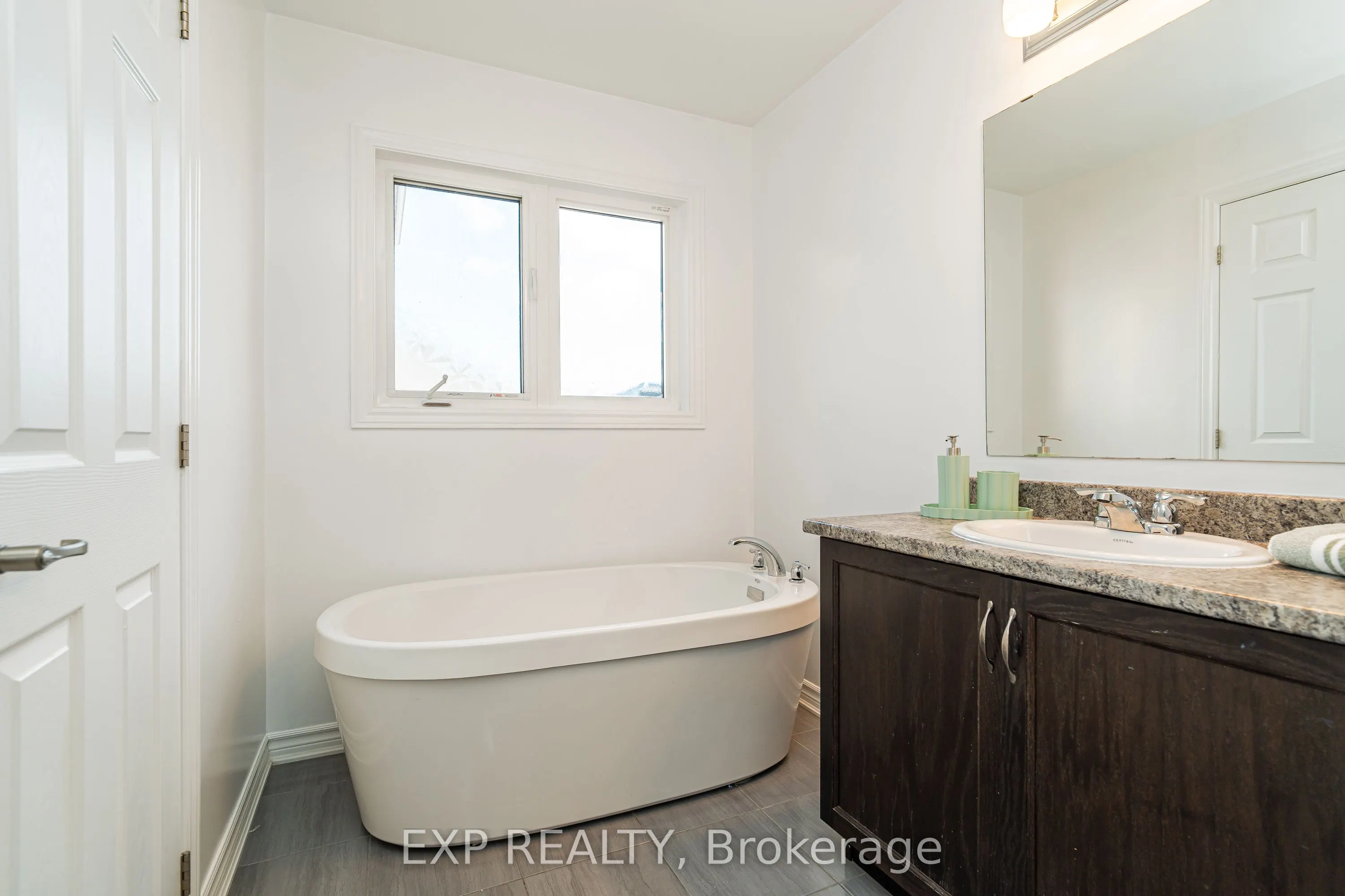 722 Devario Crescent