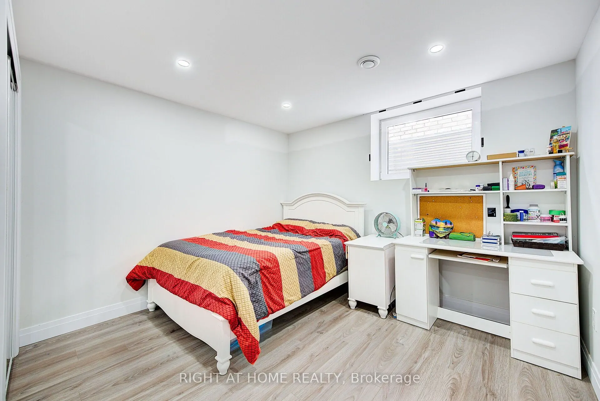 896 Zaifman Circle