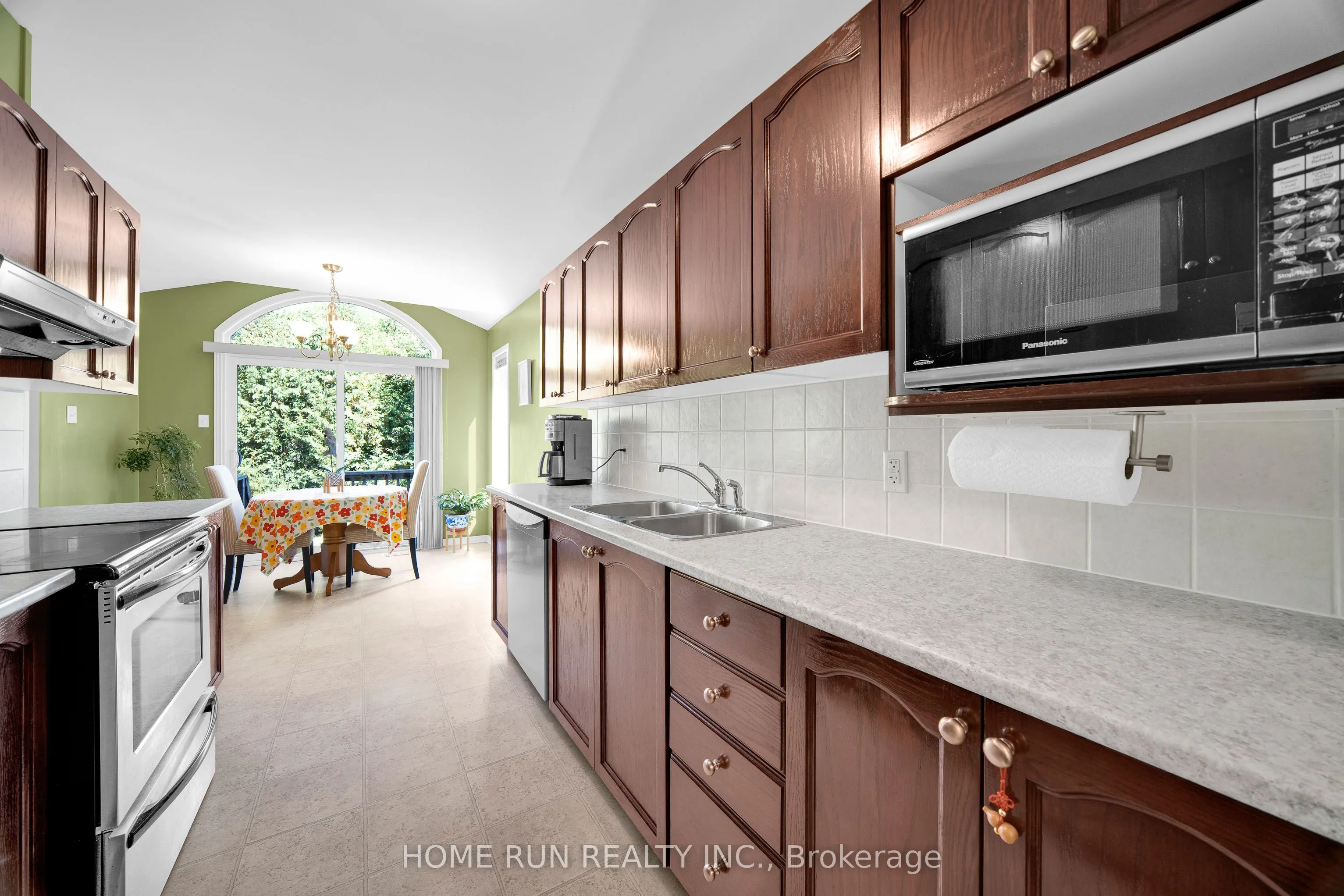 1629 HENRI LAUZON Street