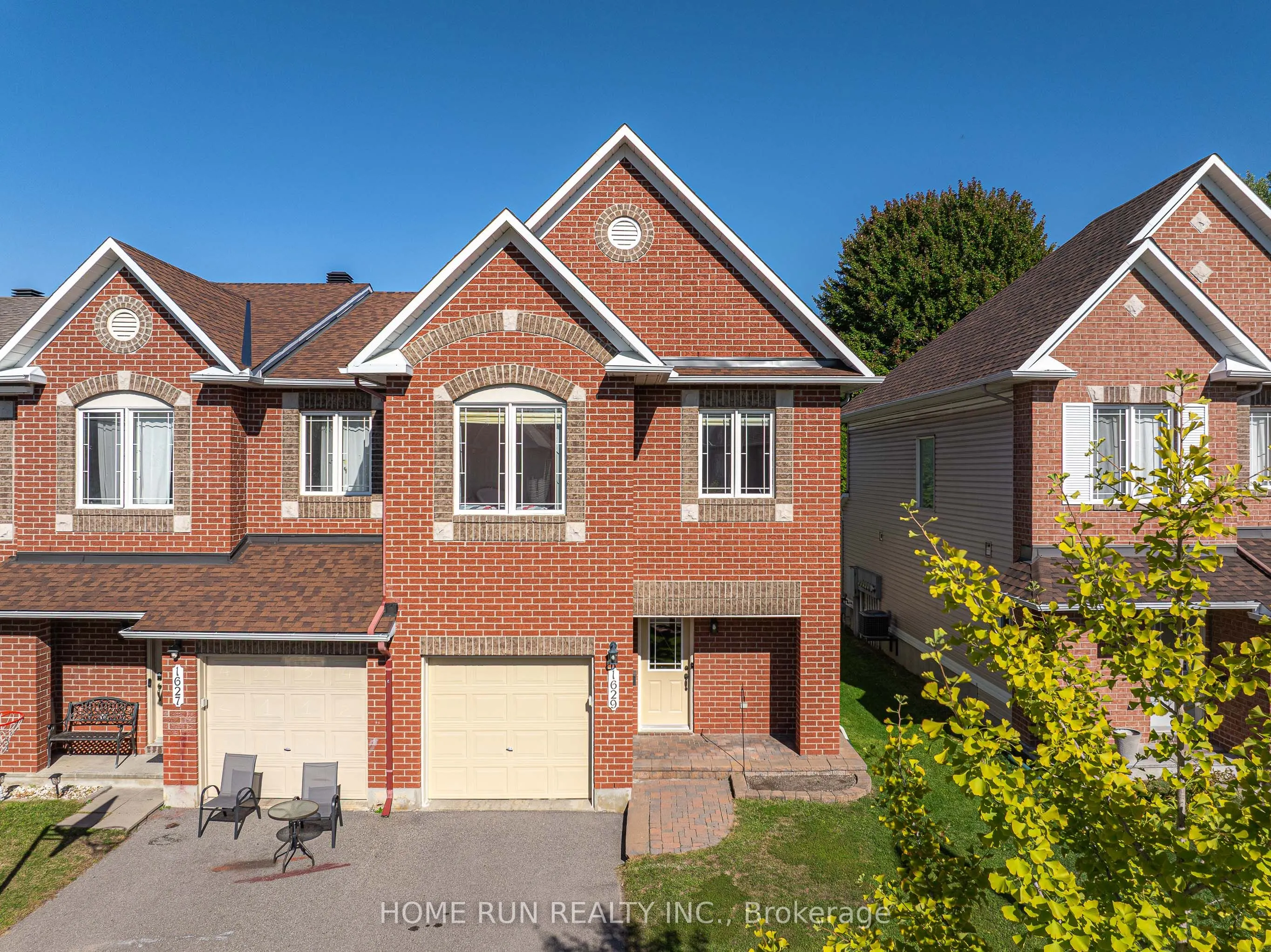 1629 HENRI LAUZON Street