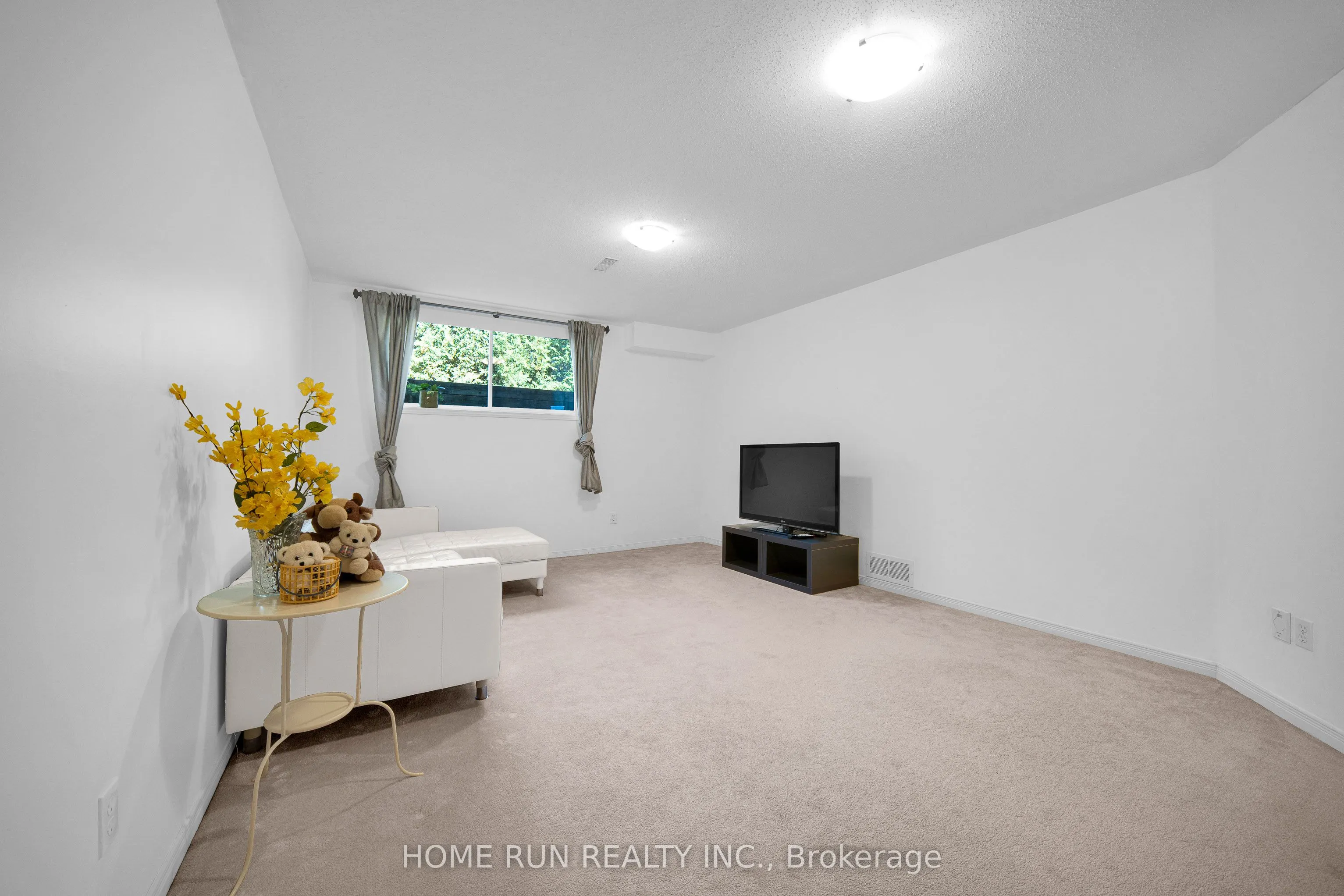 1629 HENRI LAUZON Street