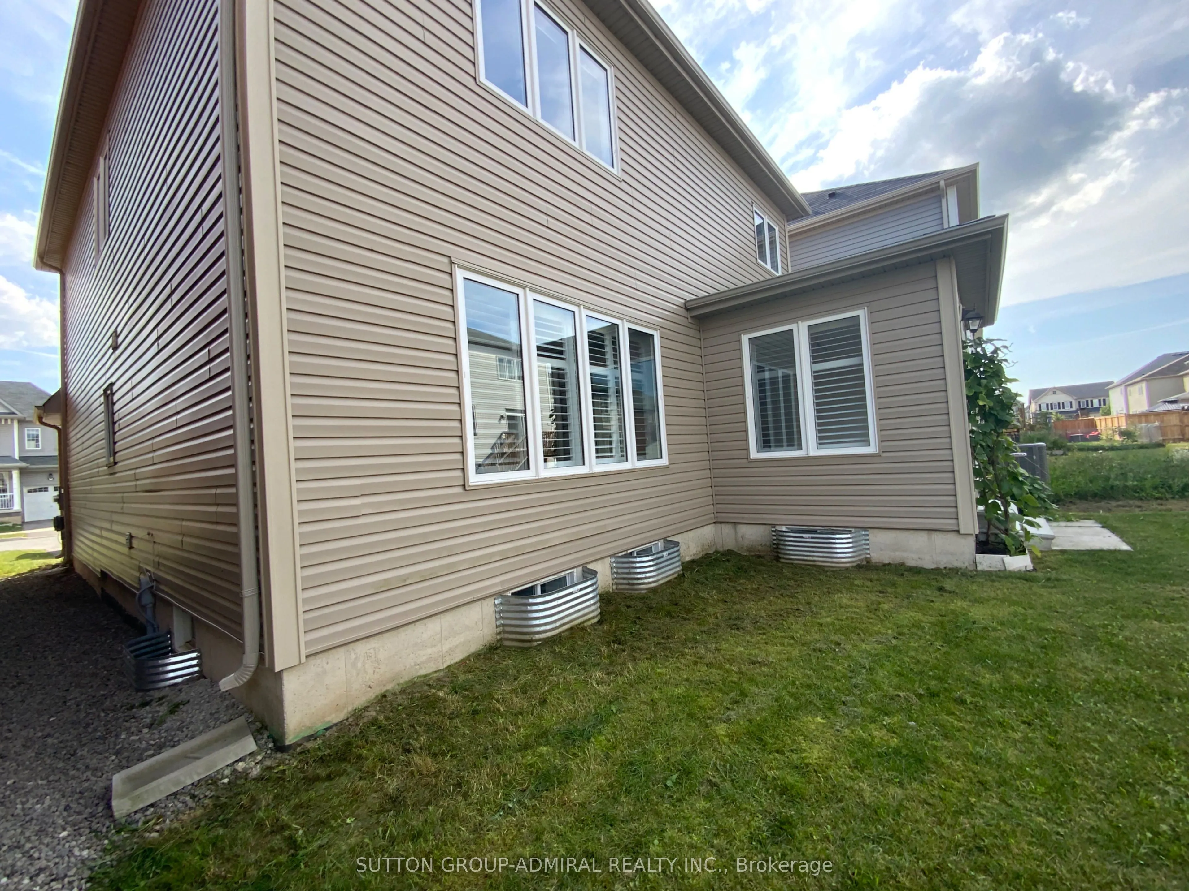 10 Beatty Avenue