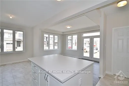 201 BILLRIAN Crescent